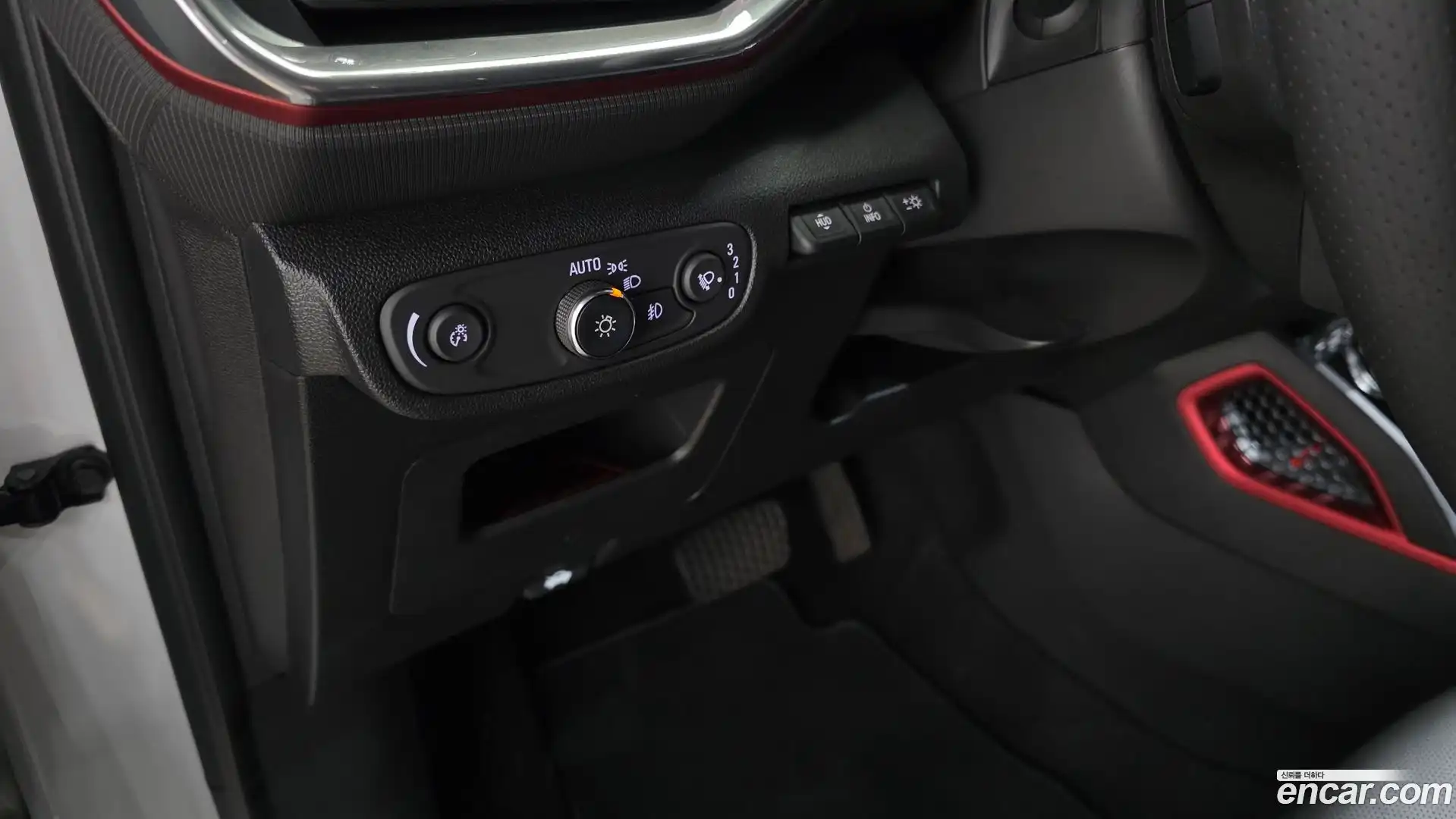 Trailblazer Chevrolet 2021.2-OPTION-041