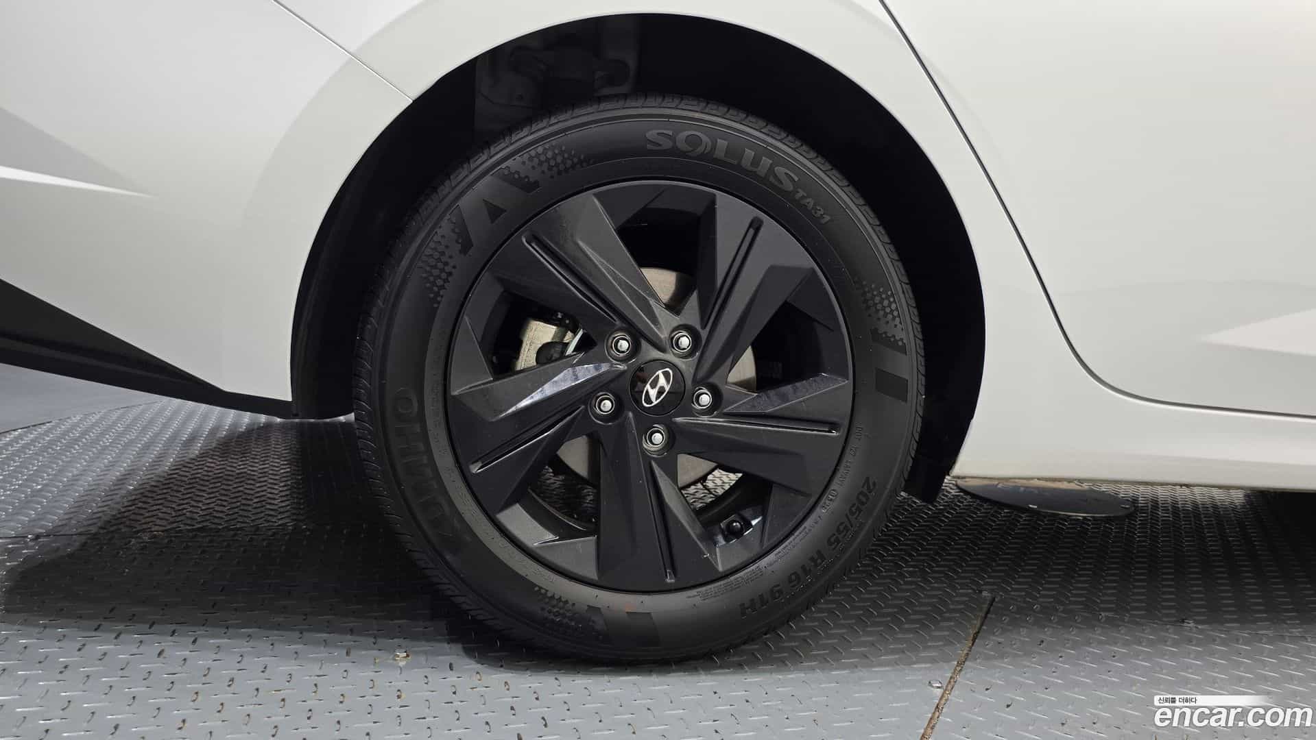 AVANTE Hyundai 2023.1-OUTER-005