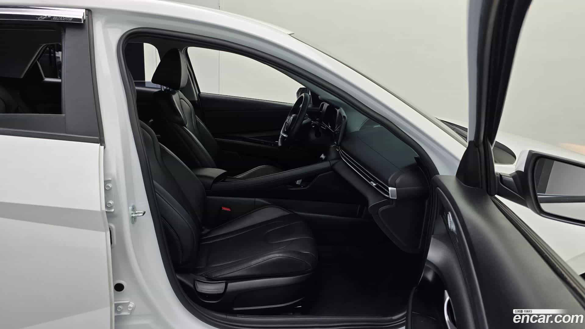 AVANTE Hyundai 2023.1-OPTION-015