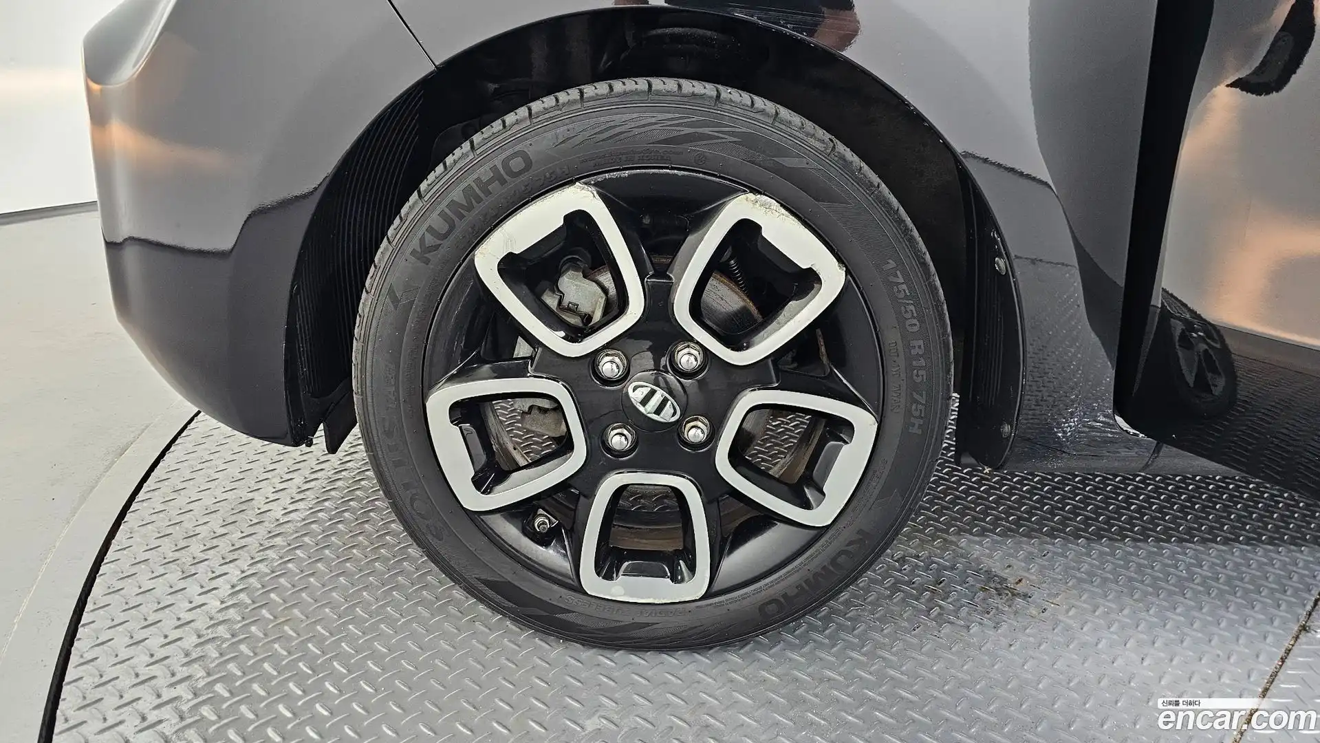 RAY Kia 2018.1-OUTER-005