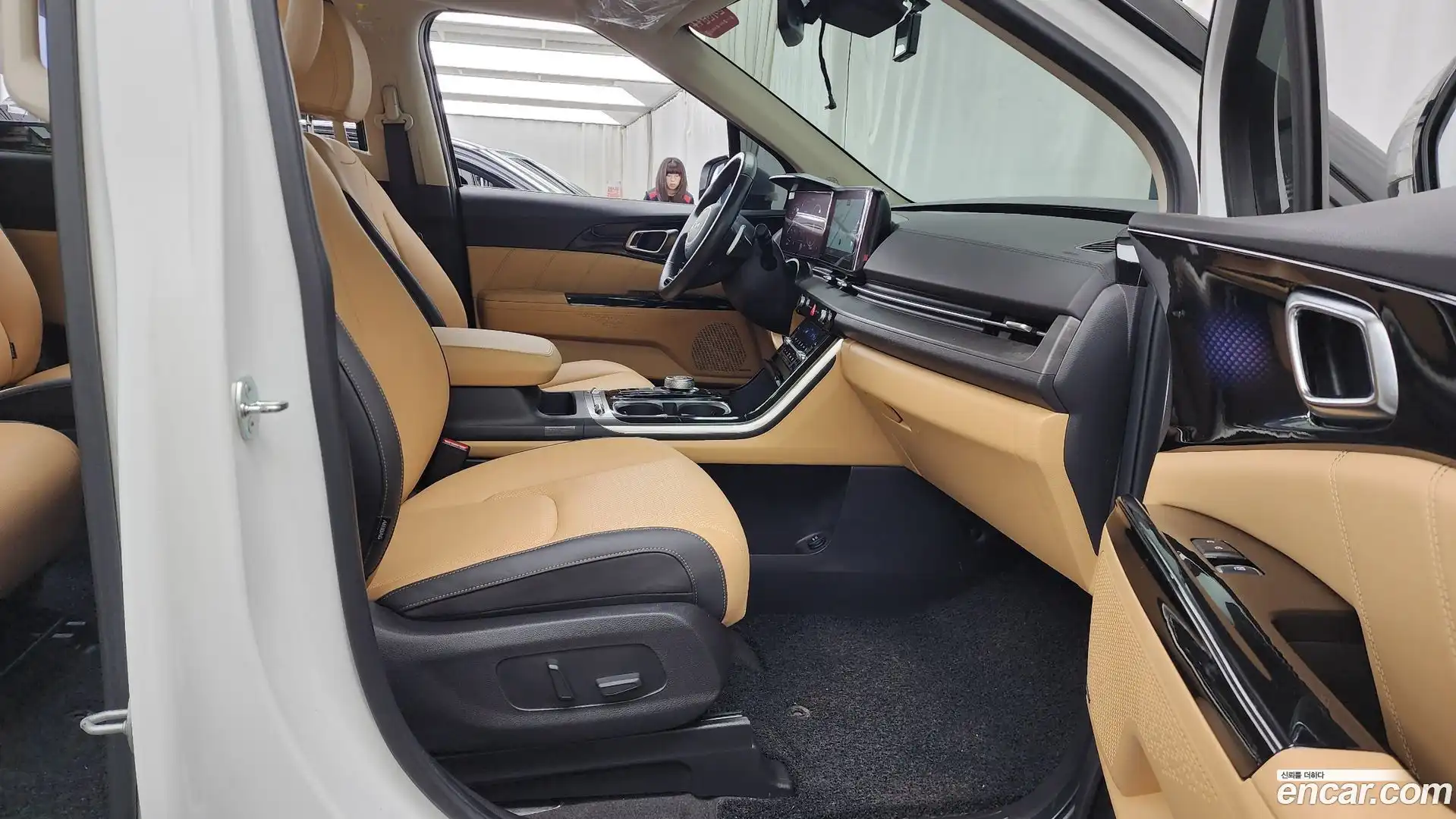 Canival Kia 2023.9-OPTION-015