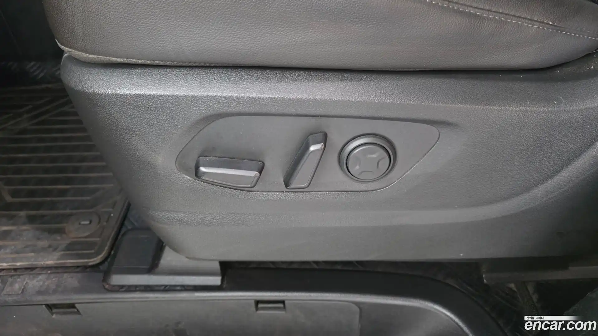 Staria Hyundai 2025.1-OPTION-022