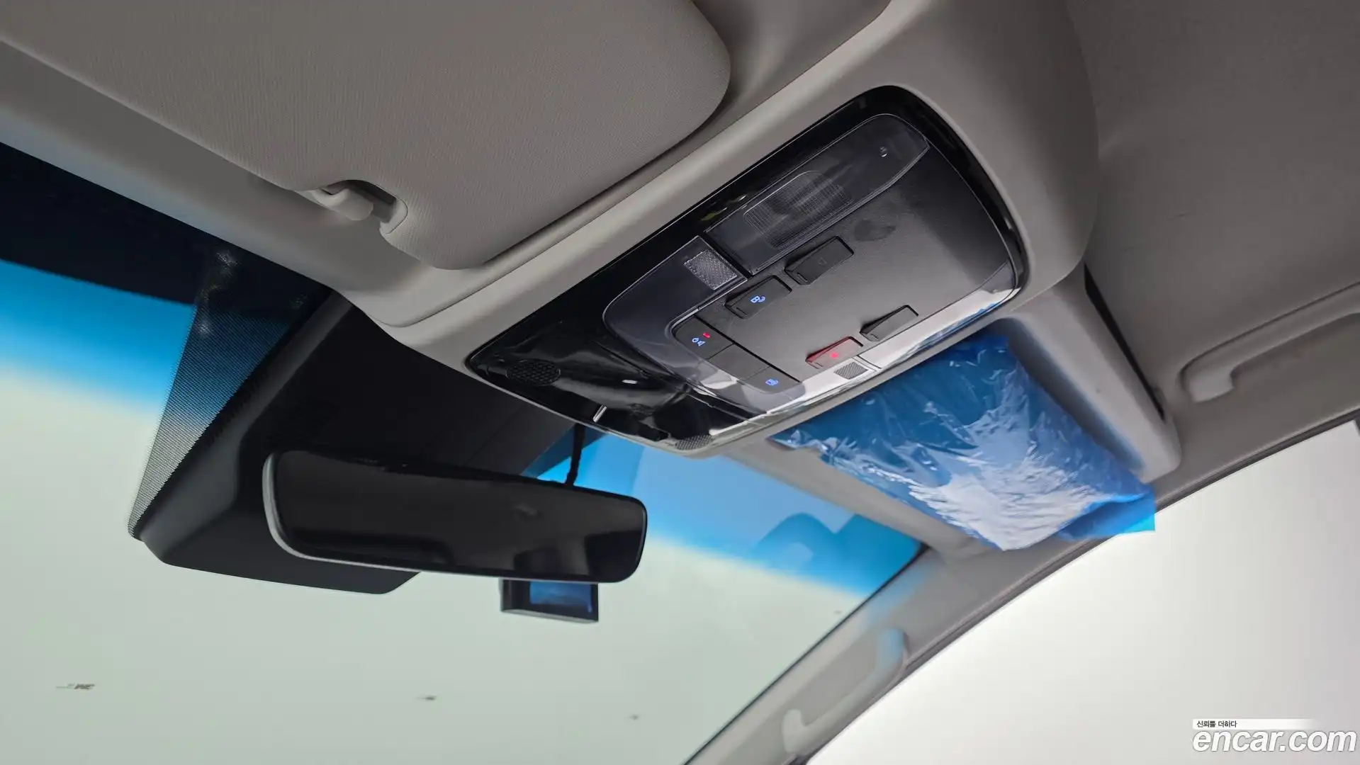 Staria Hyundai 2025.1-OPTION-023