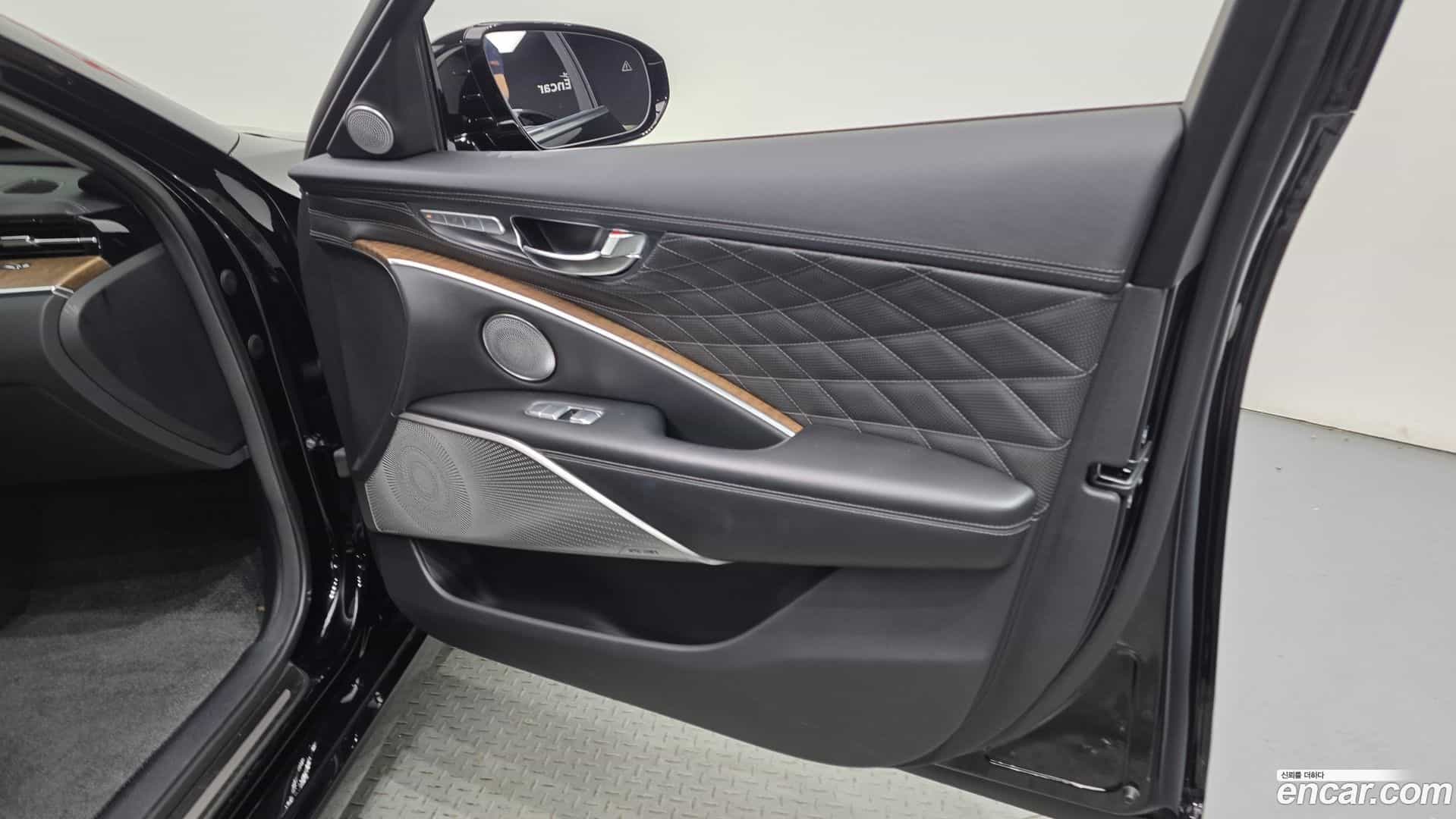 K9 Kia 2023.4-INNER-034