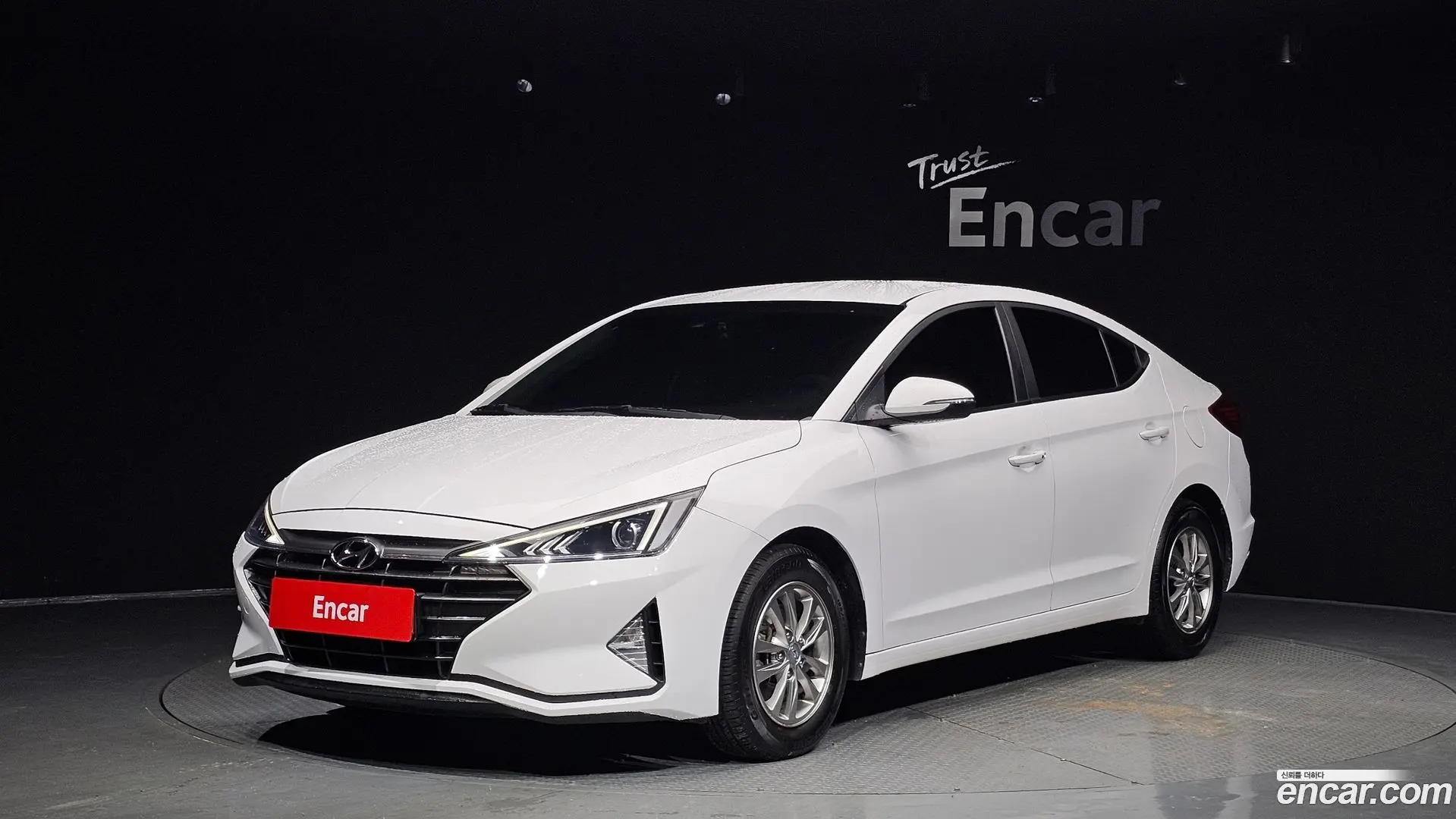 Main__Slider__Photo:AVANTE Hyundai 2019.0-0