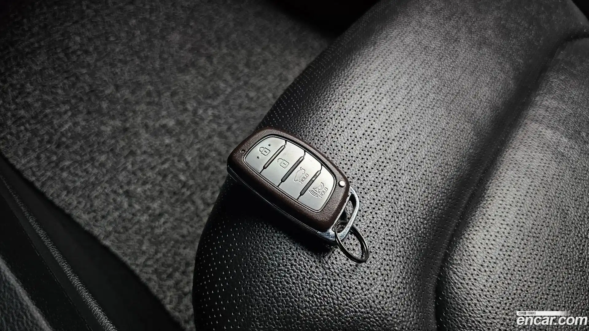 AVANTE Hyundai 2019.0-OPTION-022
