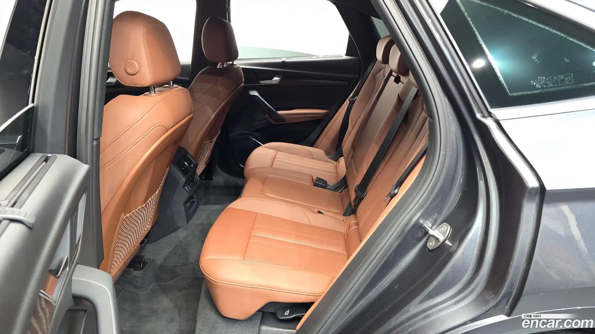 Q5 Audi 2023.4-OPTION-015