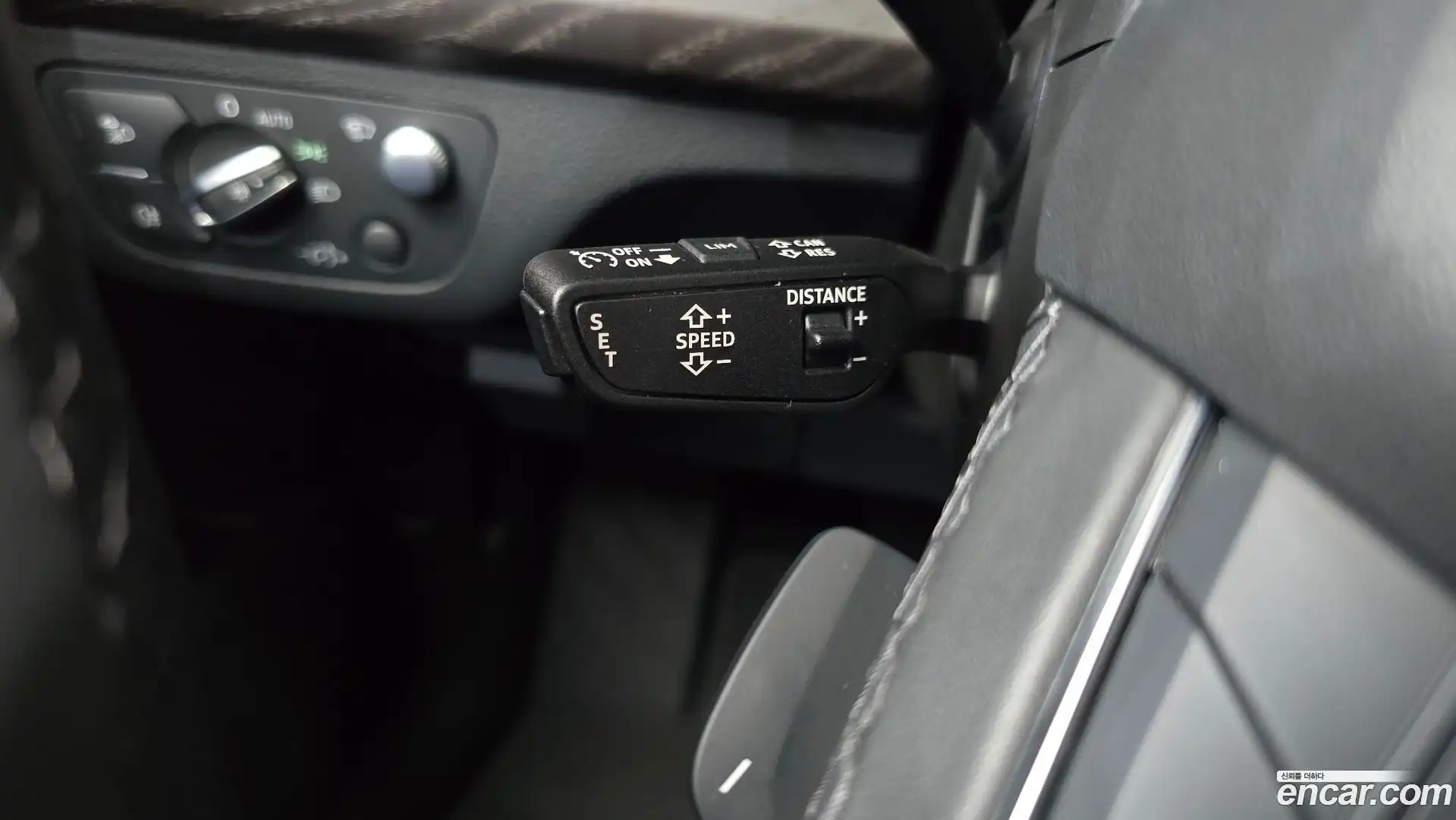 Q5 Audi 2023.4-OPTION-040