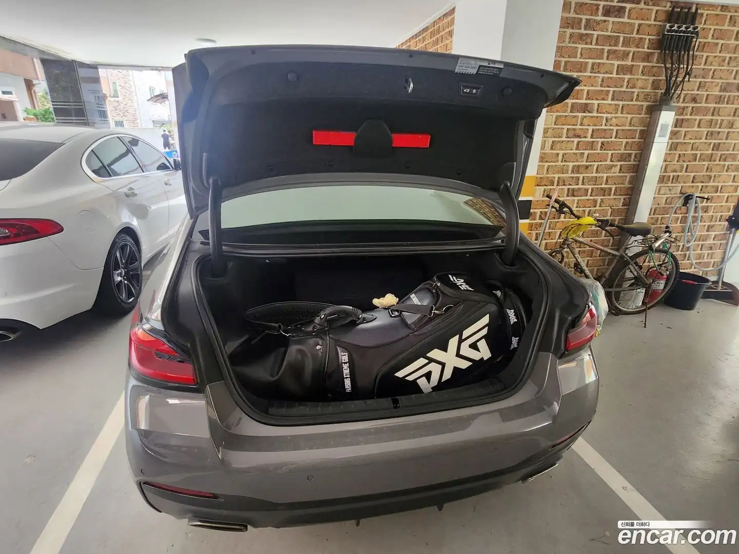 5-Series BMW 2022.4-OPTION-016