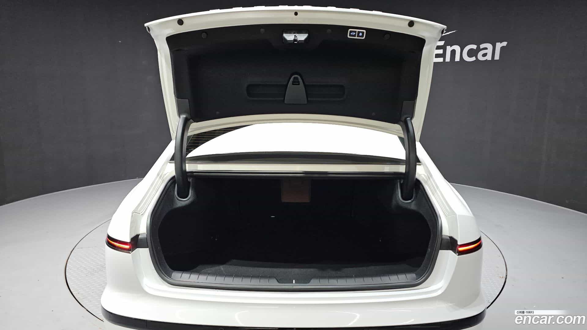Grandeur Hyundai 2023.8-OPTION-024