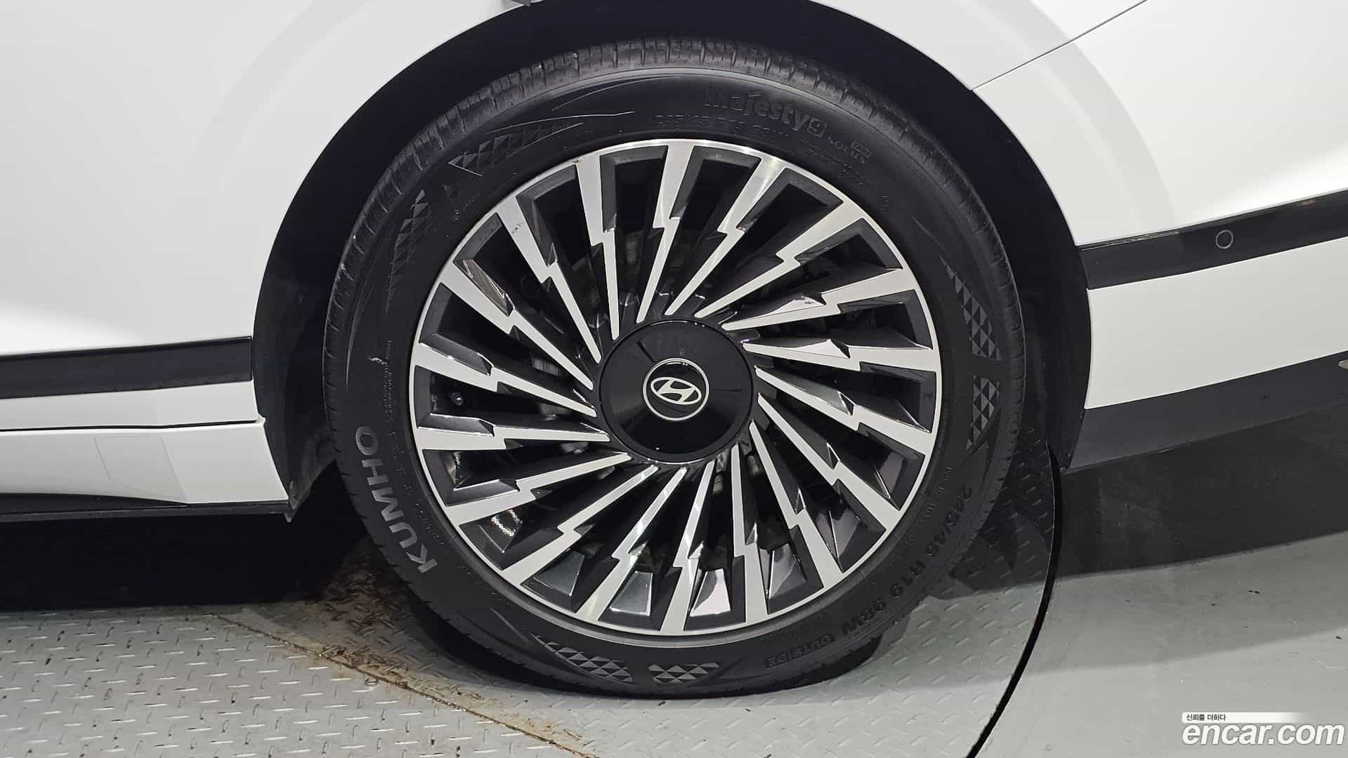 Grandeur Hyundai 2023.8-OUTER-031