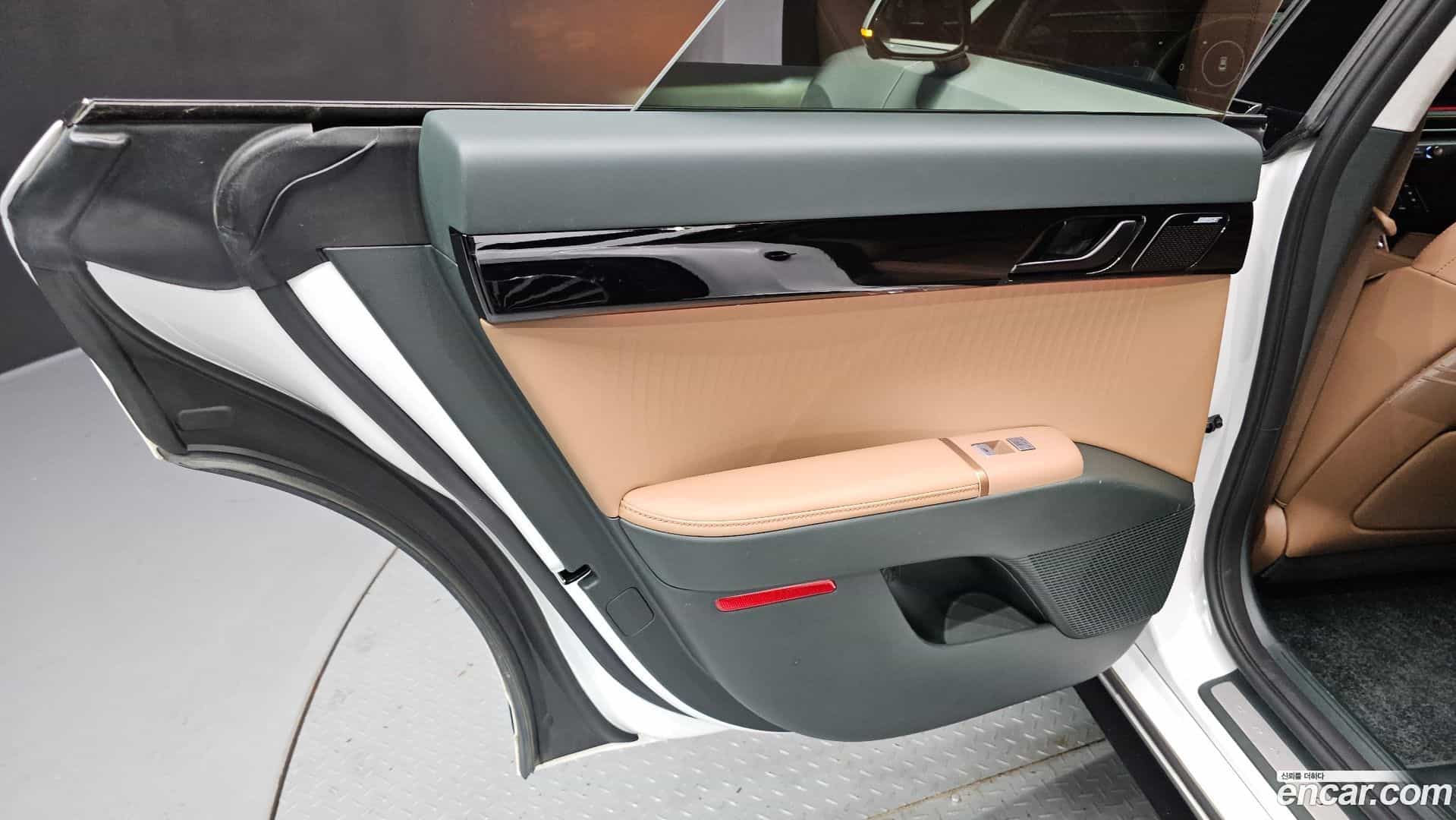 Grandeur Hyundai 2023.8-INNER-035