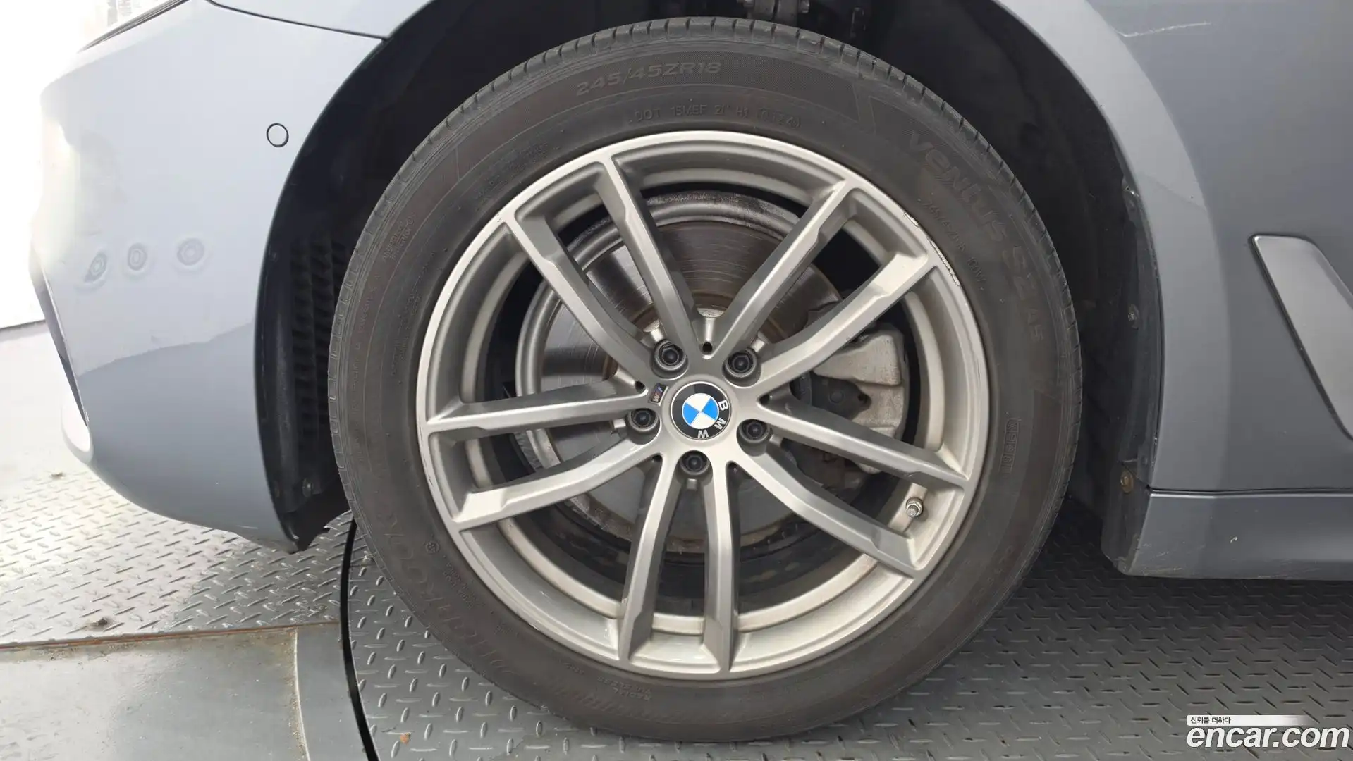 5-Series BMW 2018.0-OUTER-005