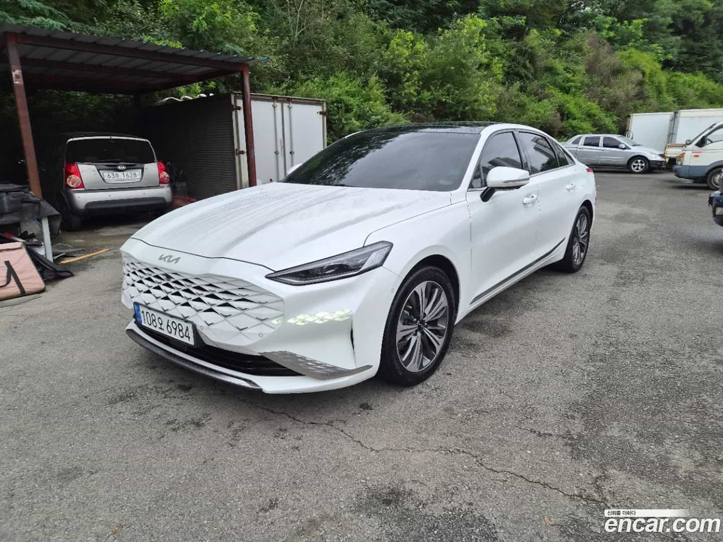 K8 Kia 2022.11-OUTER-001