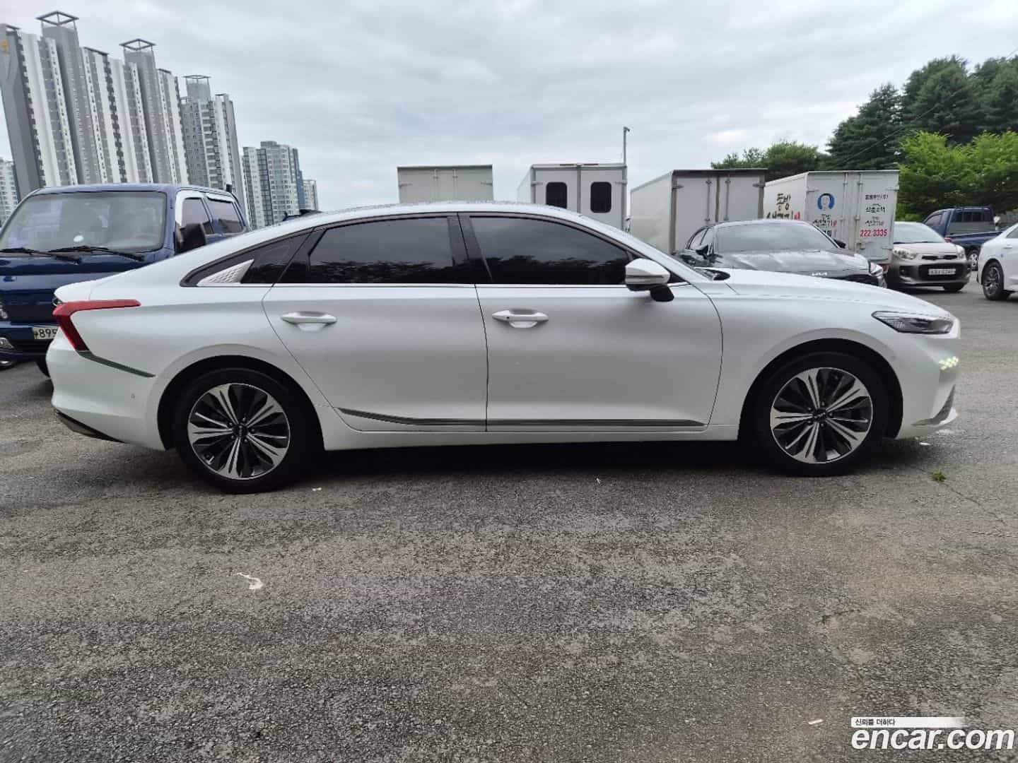 K8 Kia 2022.11-INNER-008