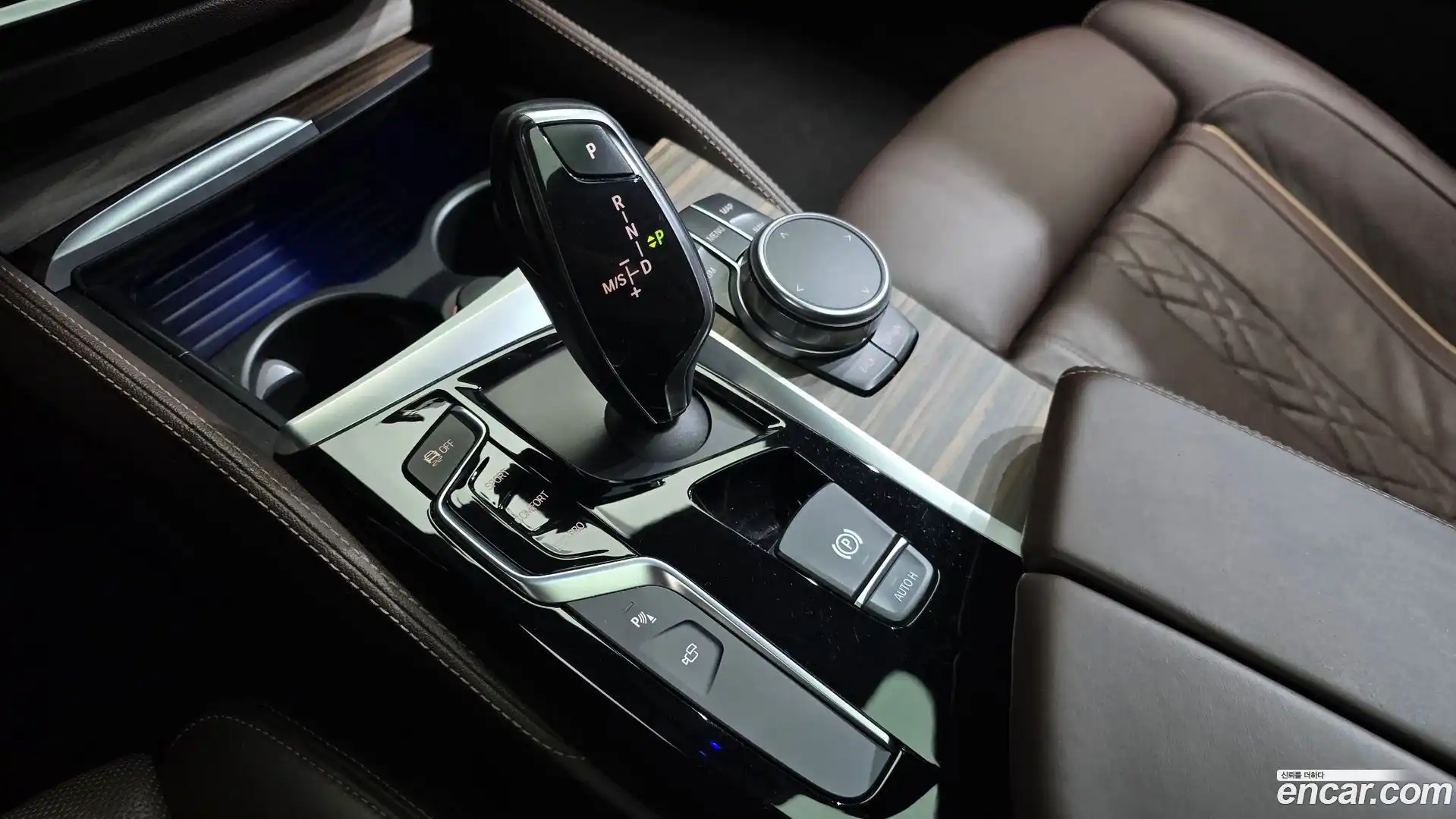 5-Series BMW 2017.8-INNER-009