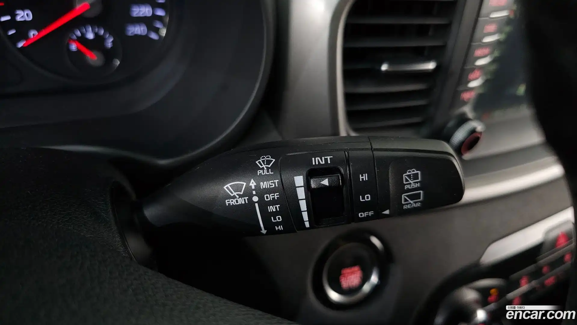 Sorento Kia 2015.0-OPTION-024