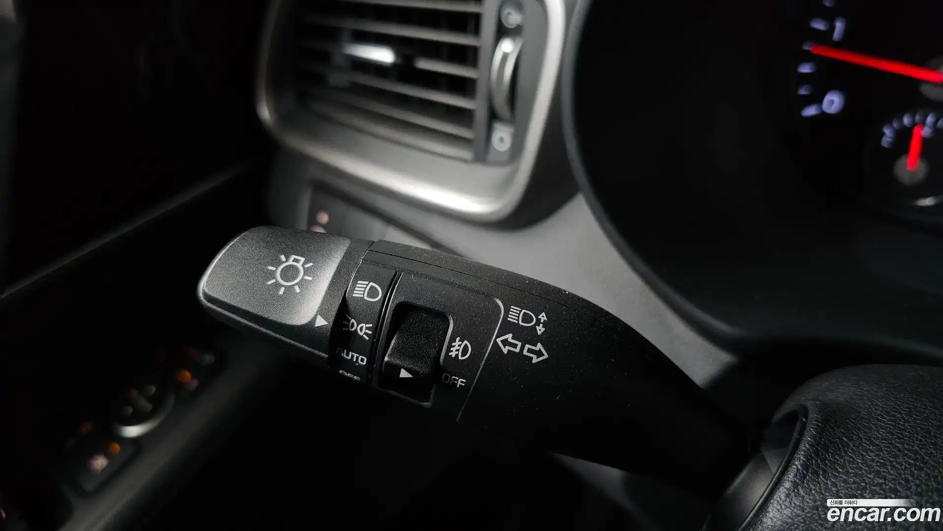 Sorento Kia 2015.0-OPTION-042