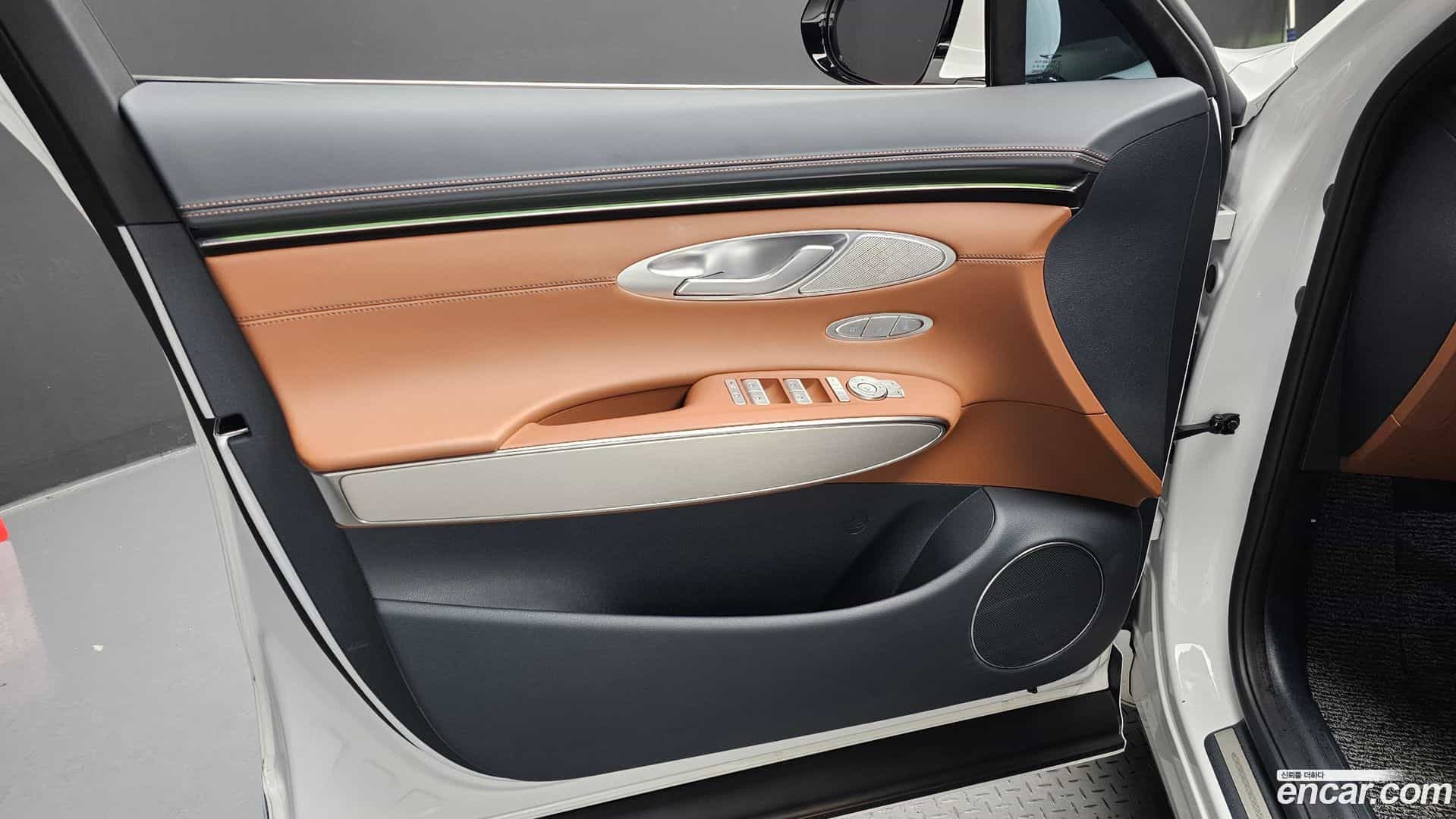 GV70 Genesis 2026.0-INNER-034