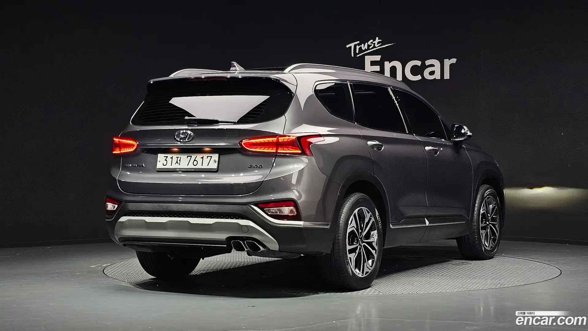 Santafe Hyundai 2018.4-OUTER-002