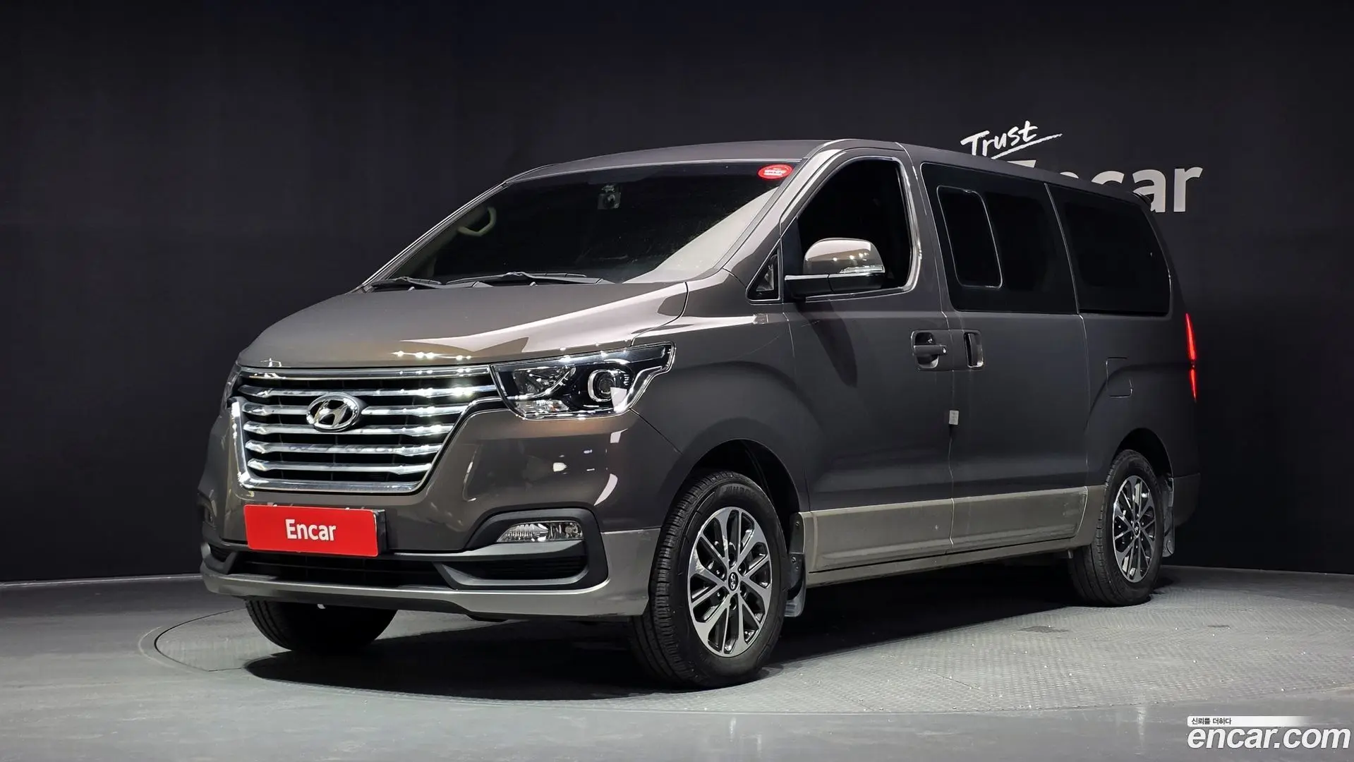 Main__Slider__Photo:Starex Hyundai 2020.1-0