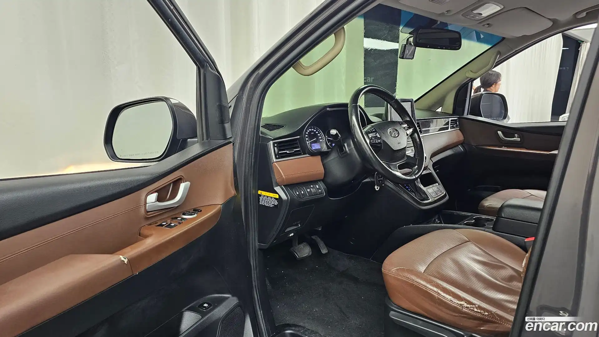 Starex Hyundai 2020.1-INNER-010