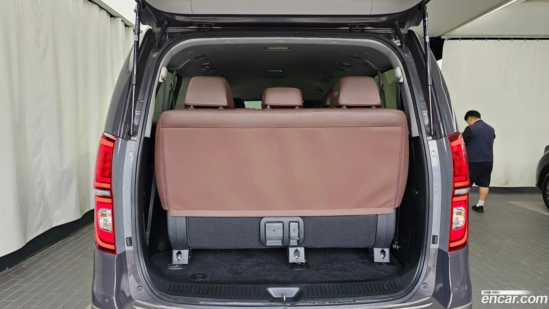 Starex Hyundai 2020.1-OPTION-024