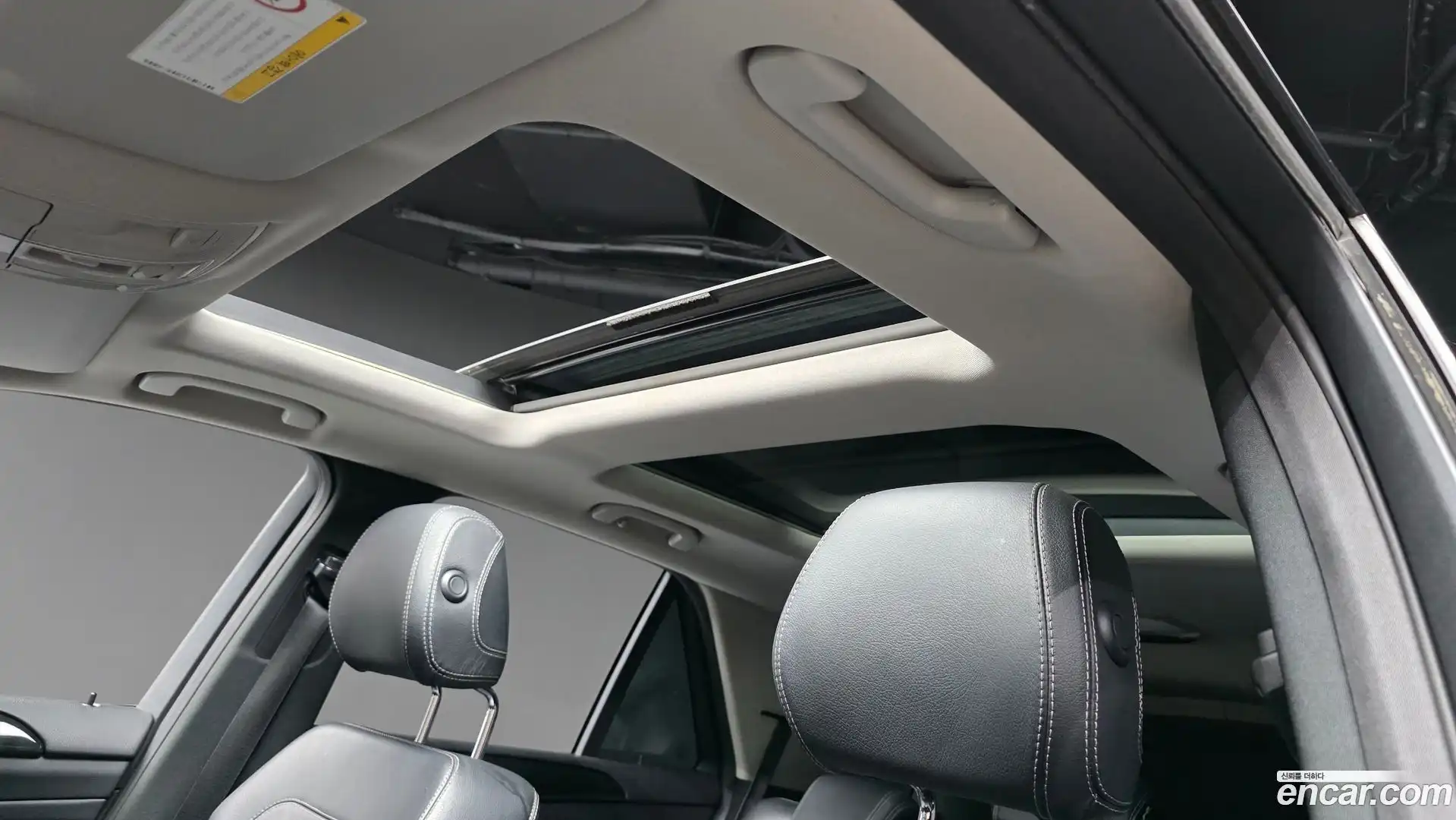 M-class Mercedes-Benz 2012.9-OPTION-023