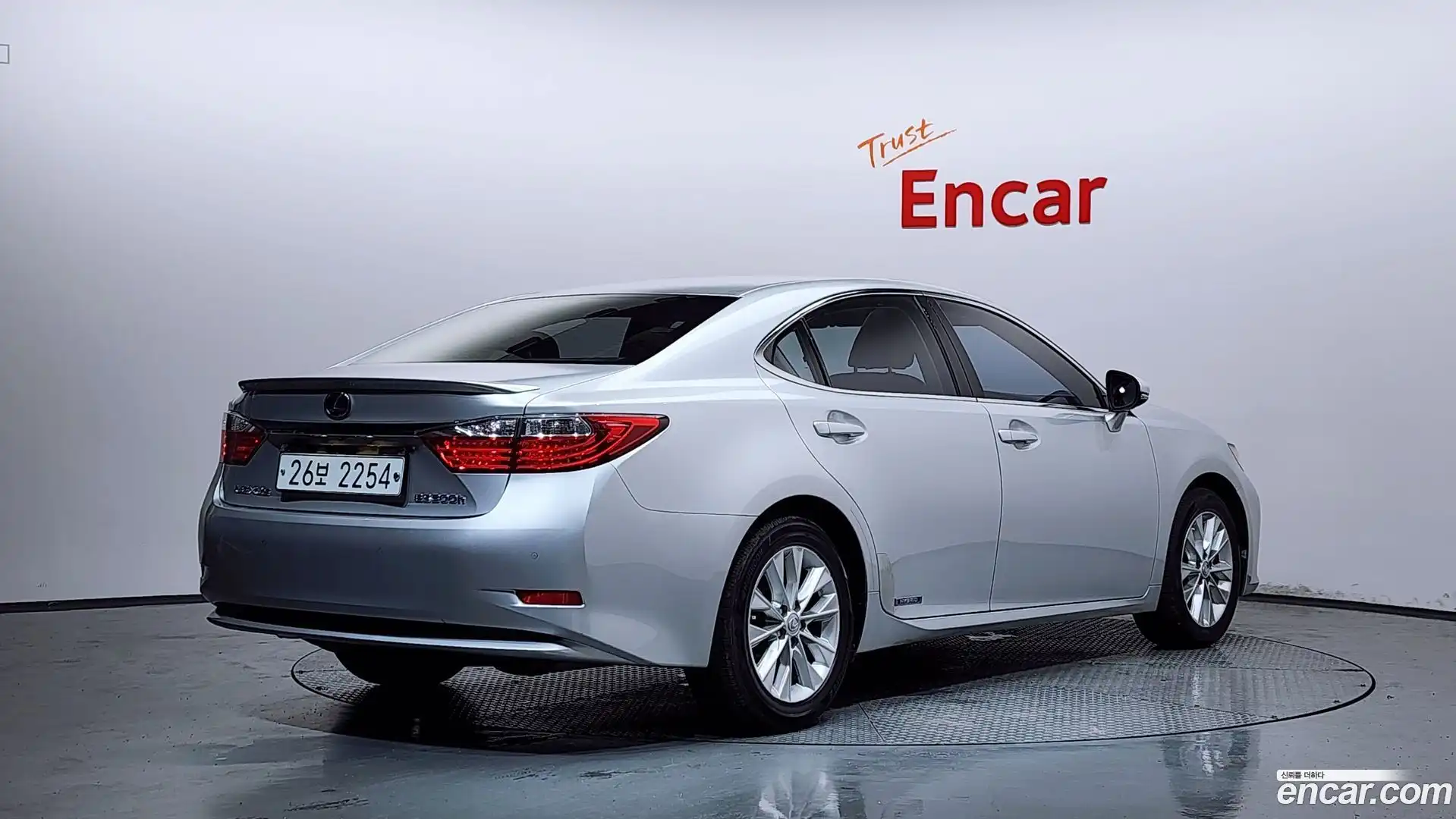 ES Lexus 2012.8-OUTER-002