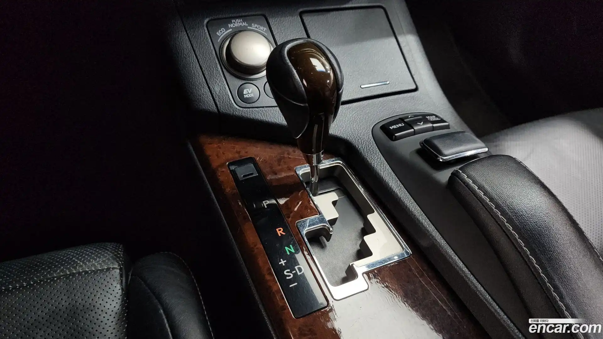 ES Lexus 2012.8-INNER-009