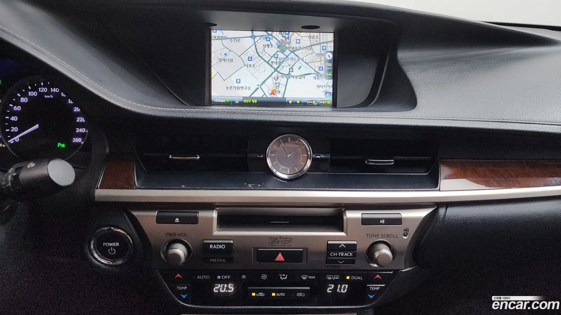 ES Lexus 2012.8-OPTION-016