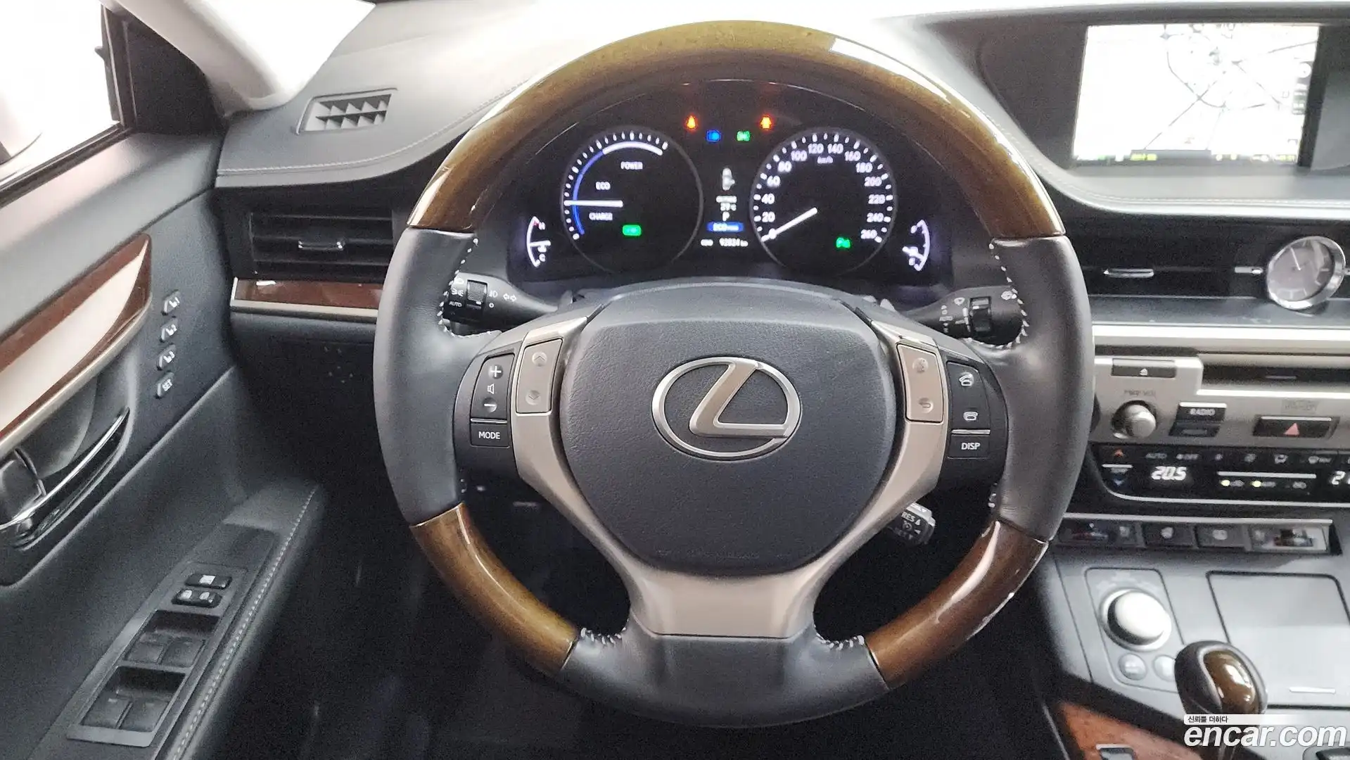 ES Lexus 2012.8-OPTION-017