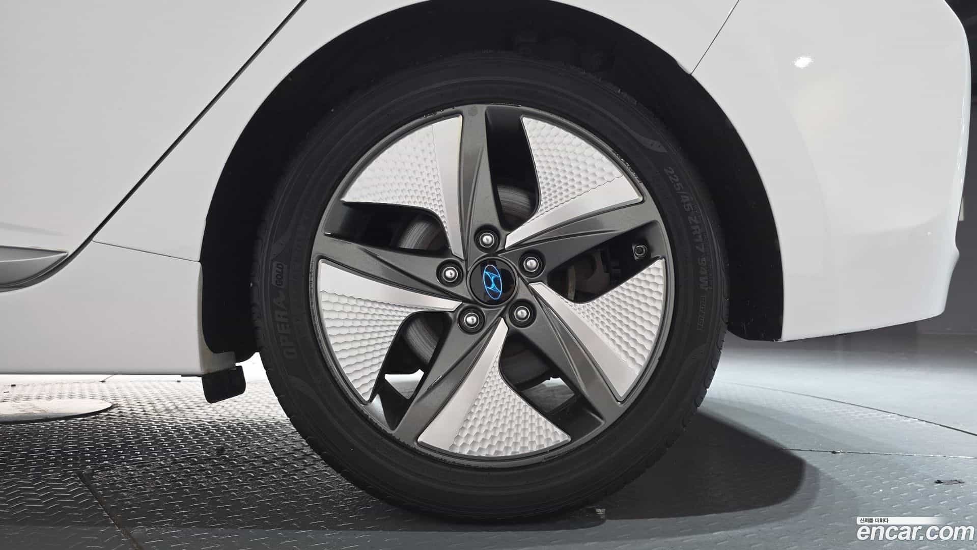 Ioniq Hyundai 2019.5-OUTER-031