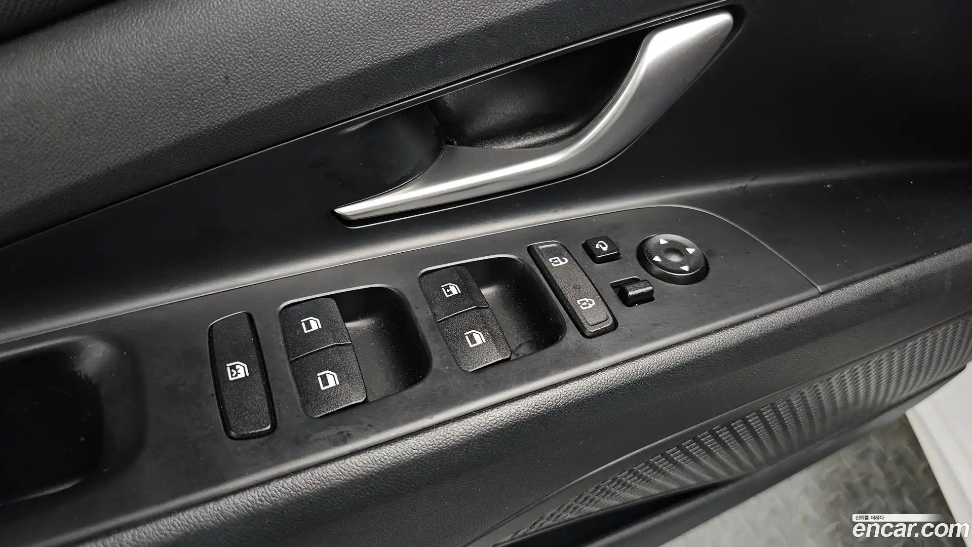 AVANTE Hyundai 2020.5-OPTION-021