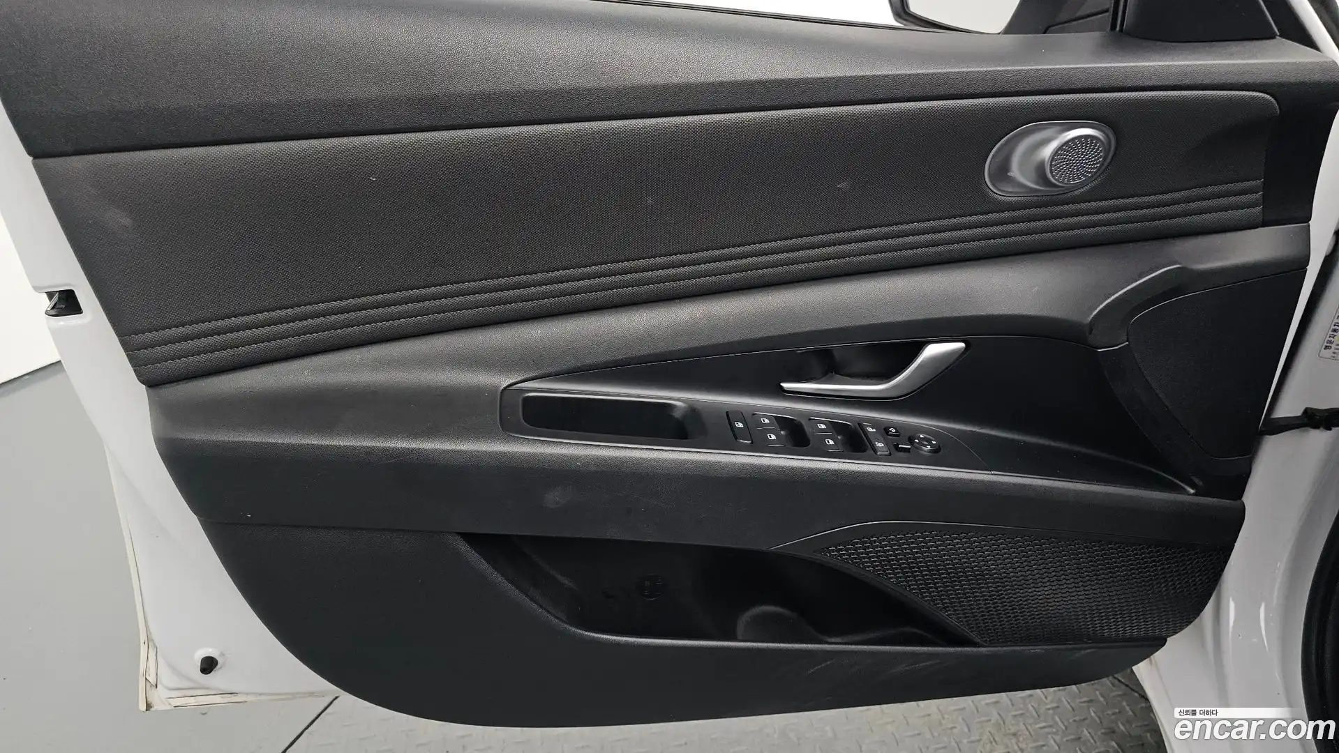 AVANTE Hyundai 2020.5-INNER-034