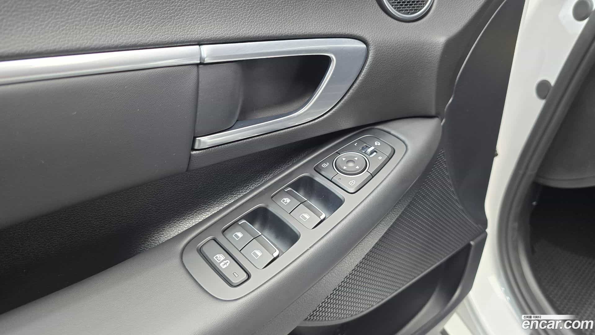 Sonata Hyundai 2019.6-OPTION-017
