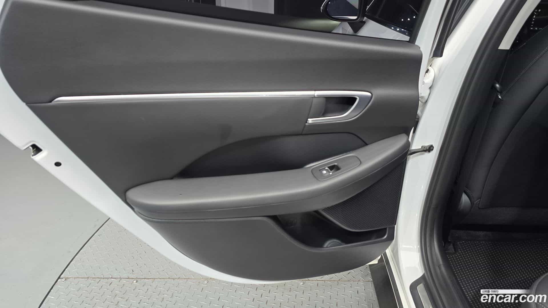 Sonata Hyundai 2019.6-INNER-035