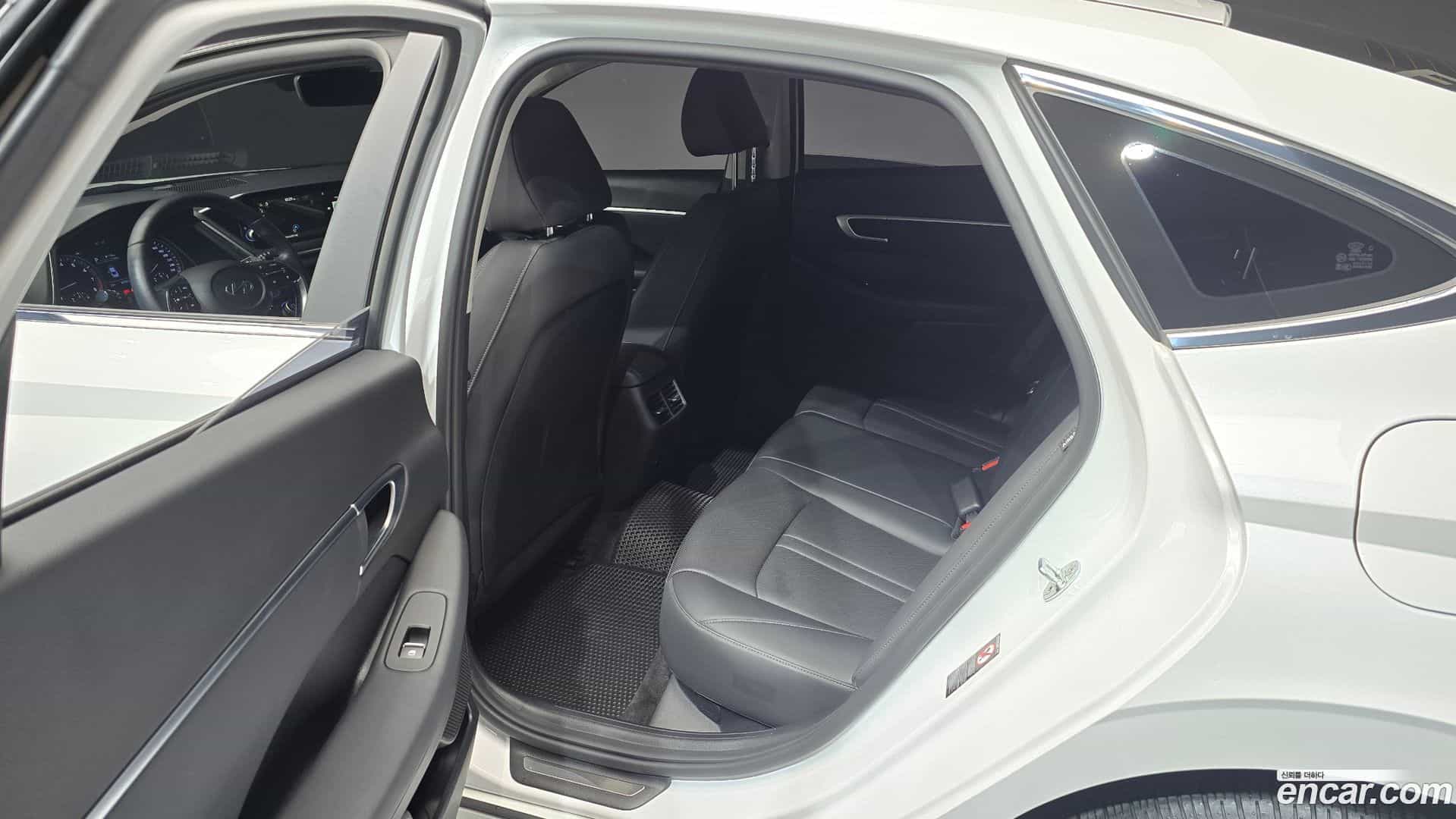 Sonata Hyundai 2019.6-INNER-036