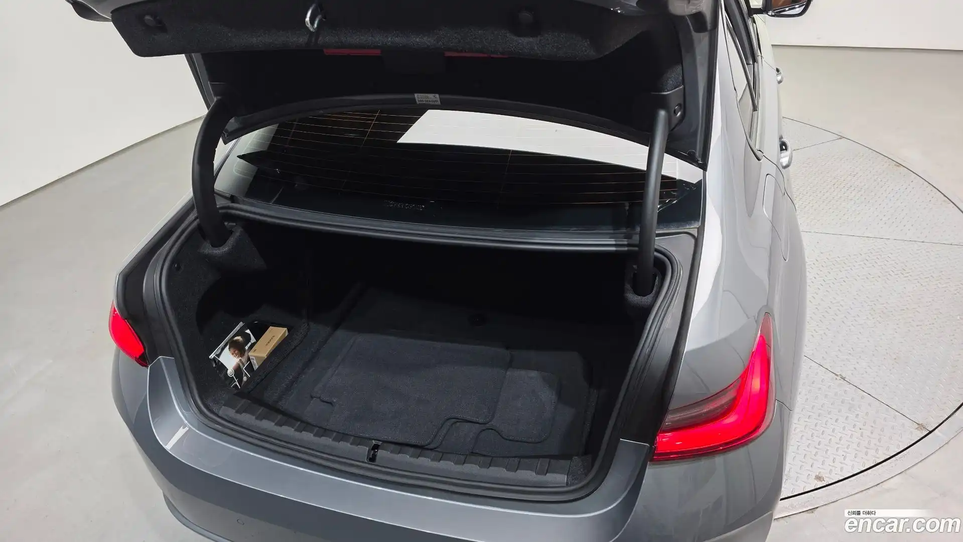 3-Series BMW 2024.0-OPTION-044