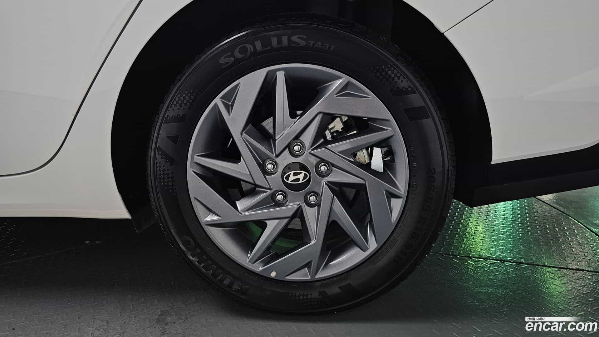 AVANTE Hyundai 2024.2-OUTER-031