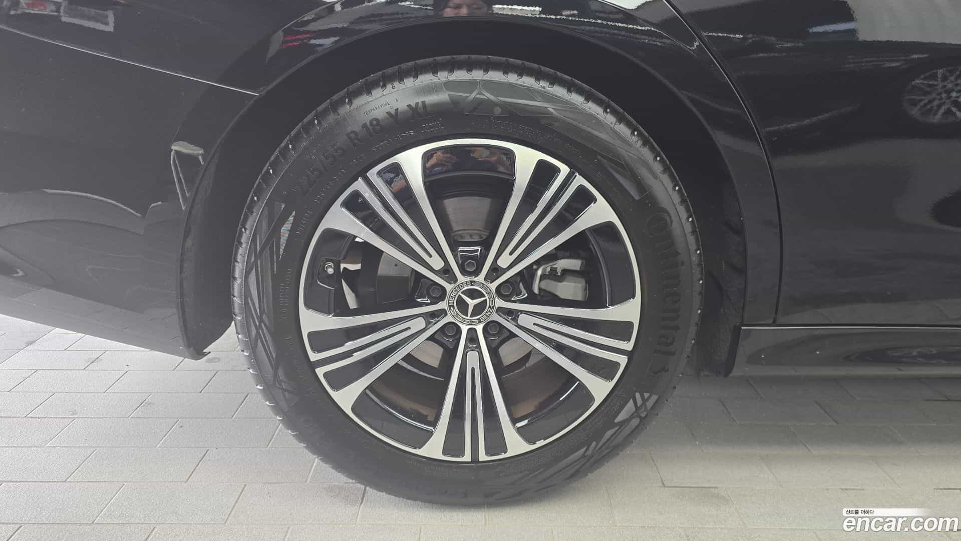 E-Class Mercedes-Benz 2024.5-OUTER-005