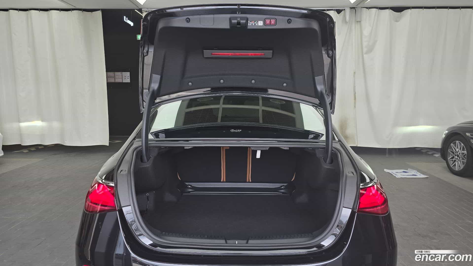 E-Class Mercedes-Benz 2024.5-OPTION-024