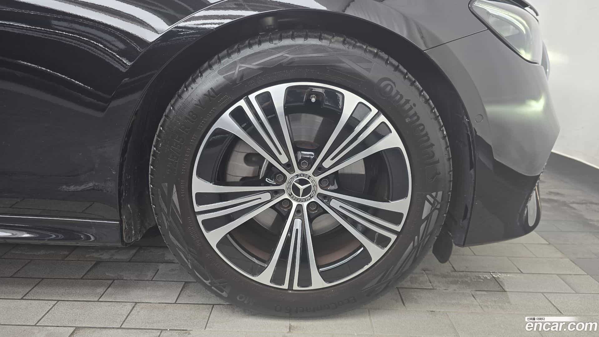 E-Class Mercedes-Benz 2024.5-OUTER-031