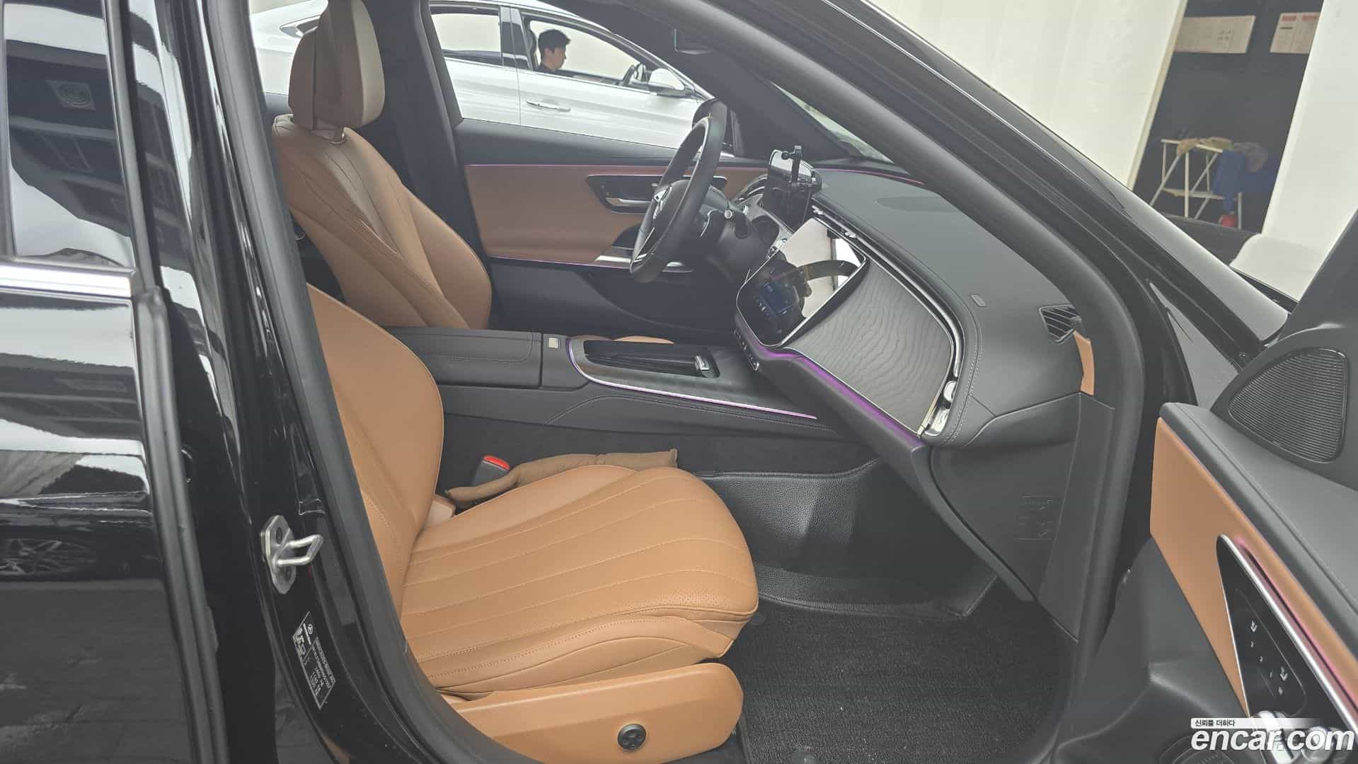 E-Class Mercedes-Benz 2024.5-INNER-036