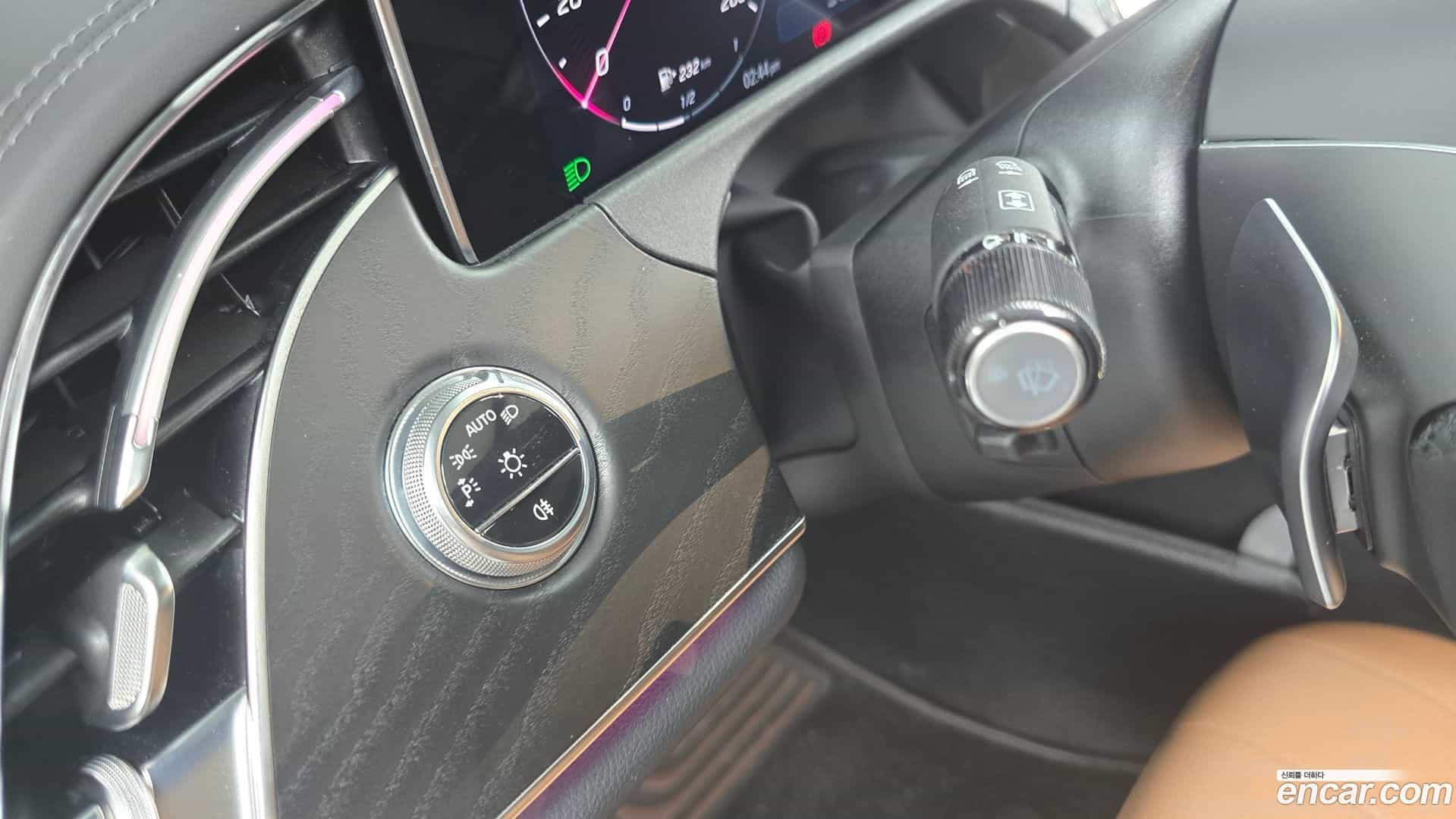 E-Class Mercedes-Benz 2024.5-OPTION-040