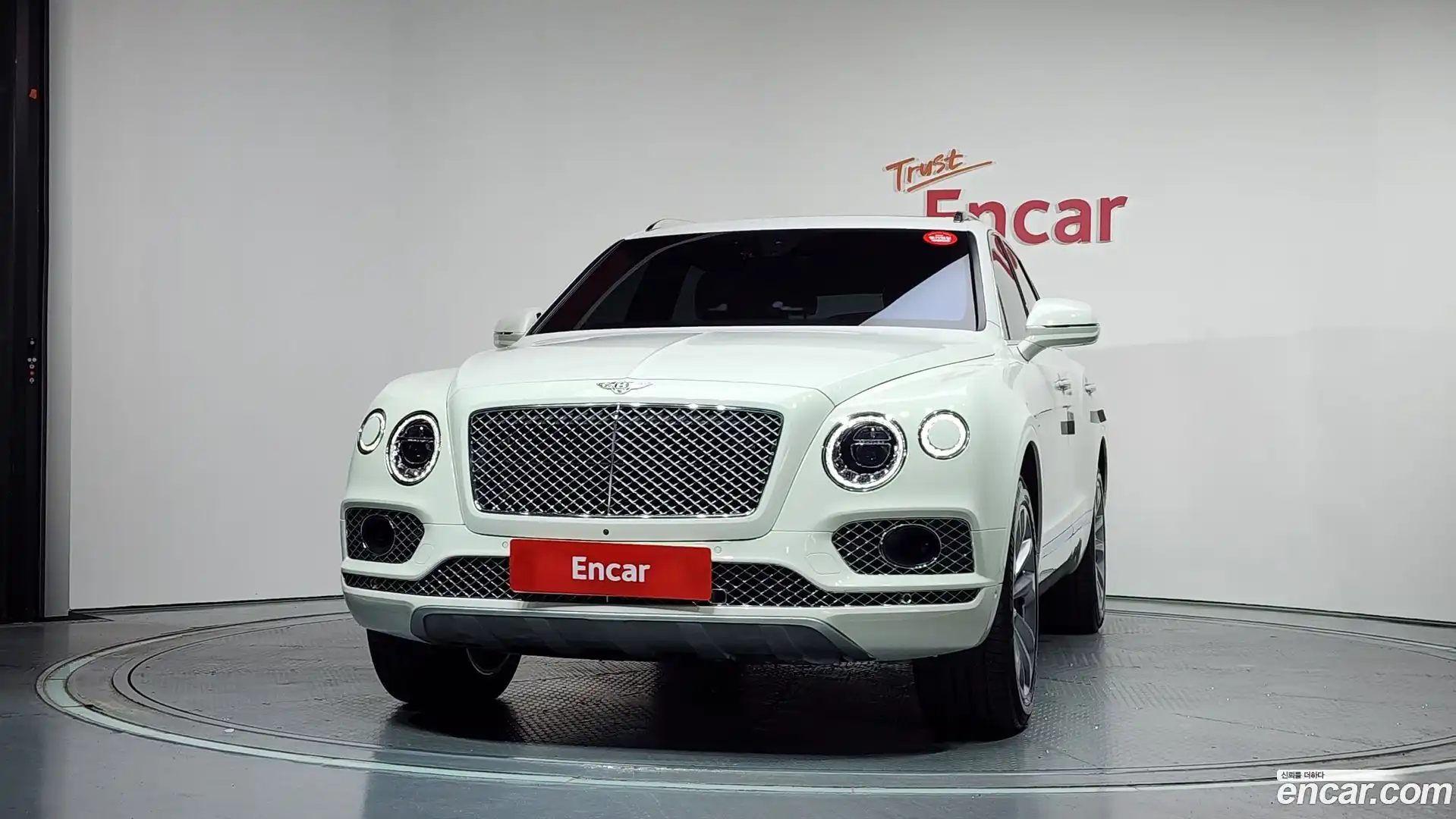 Bentayga Bentley 2017.5-OUTER-003