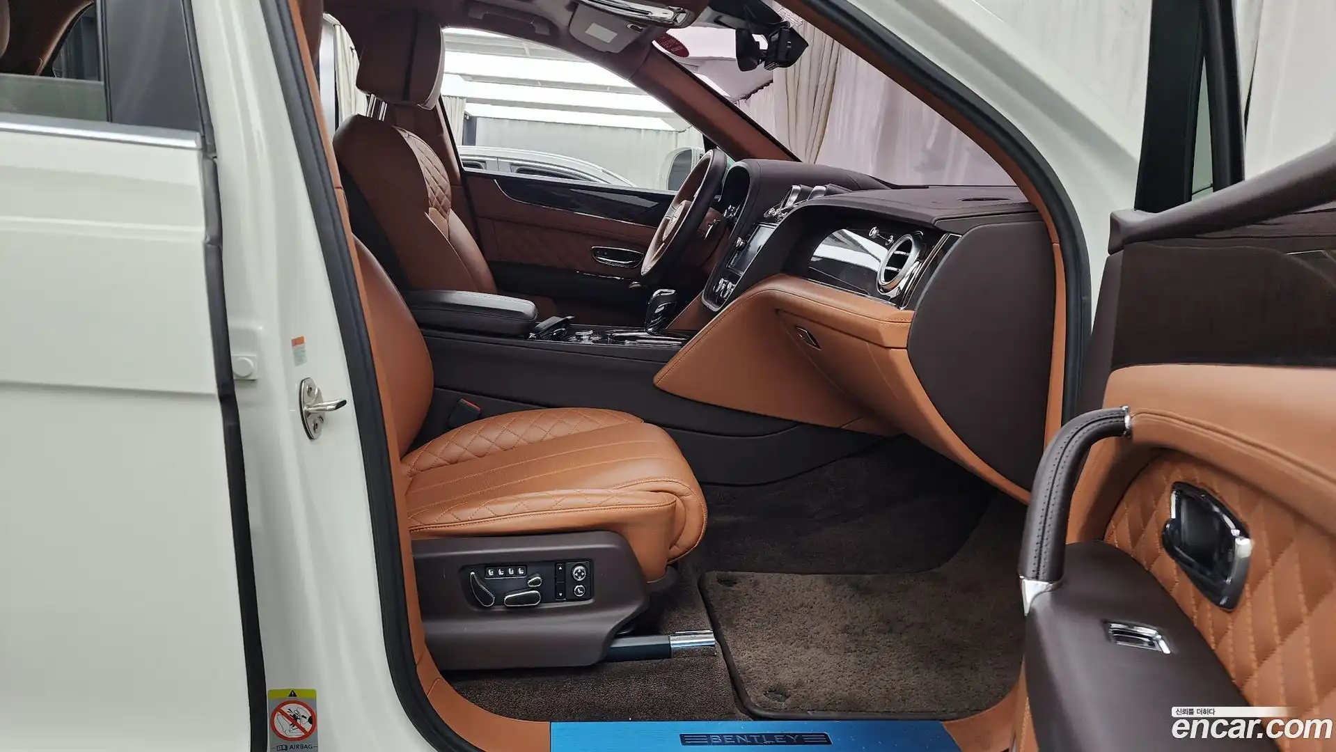 Bentayga Bentley 2017.5-OPTION-015