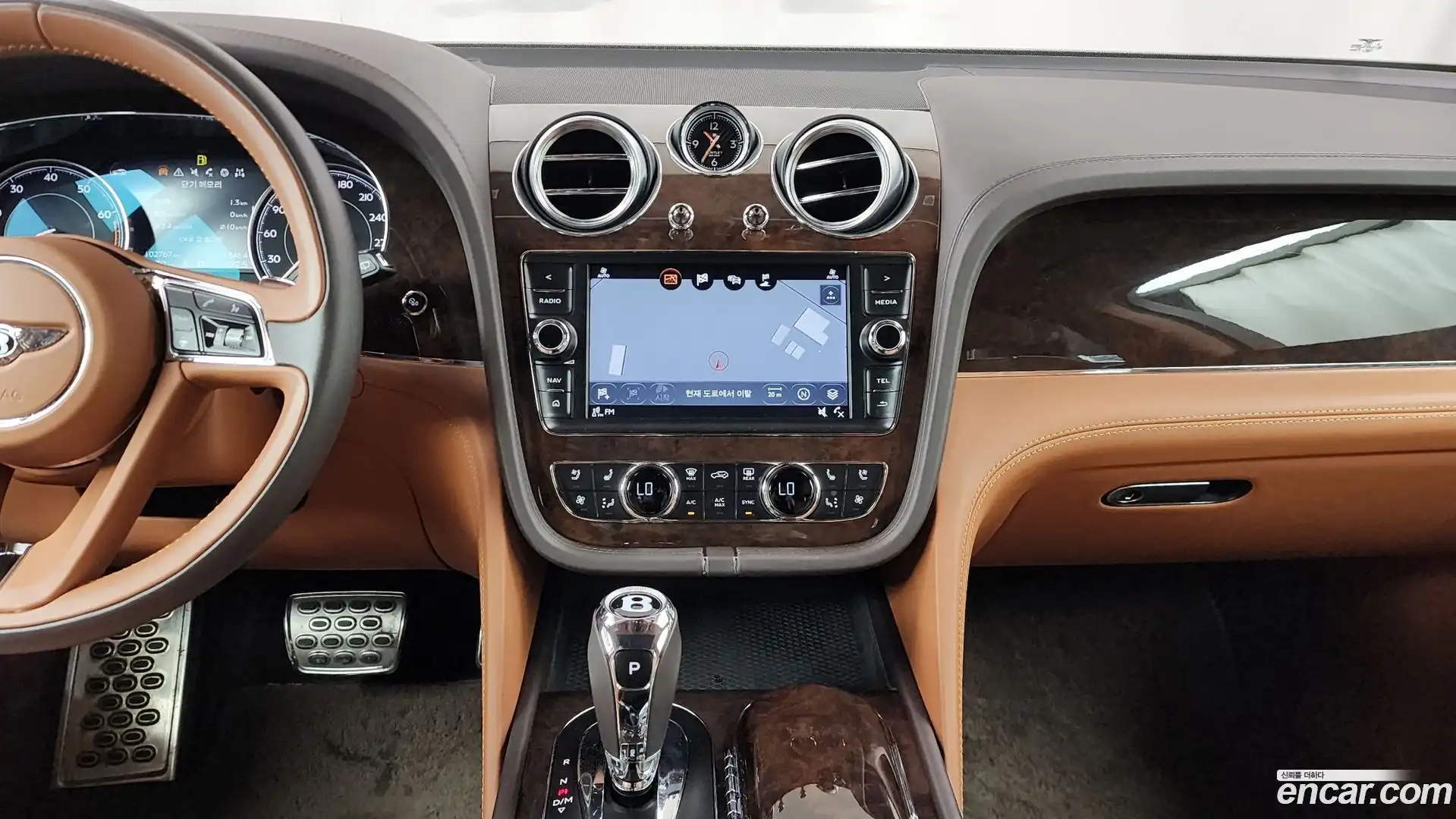 Bentayga Bentley 2017.5-OPTION-018