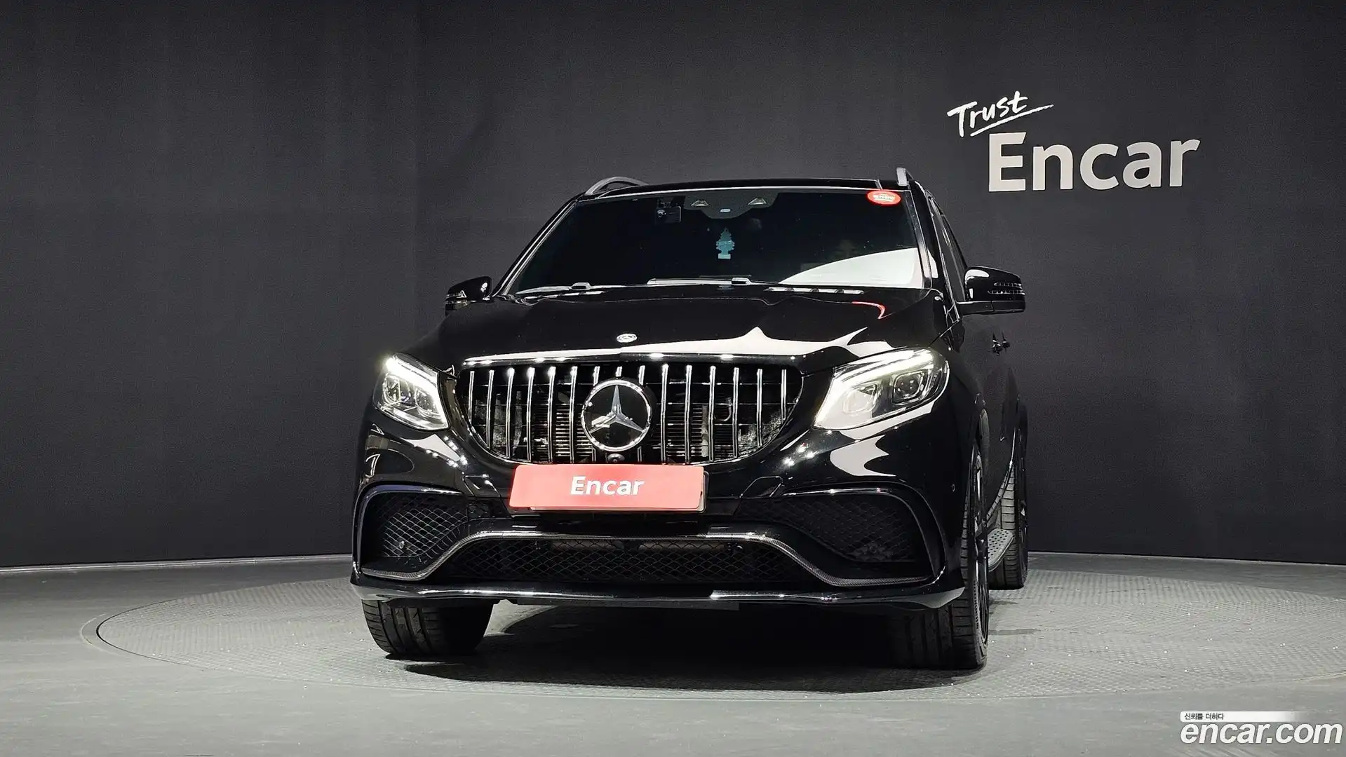 GLE-Class Mercedes-Benz 2017.9-OUTER-003