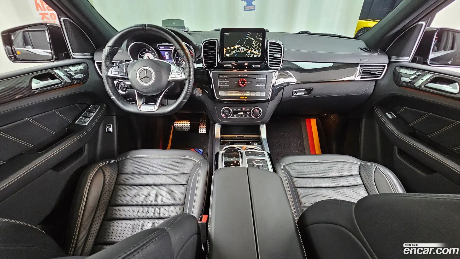 GLE-Class Mercedes-Benz 2017.9-INNER-007